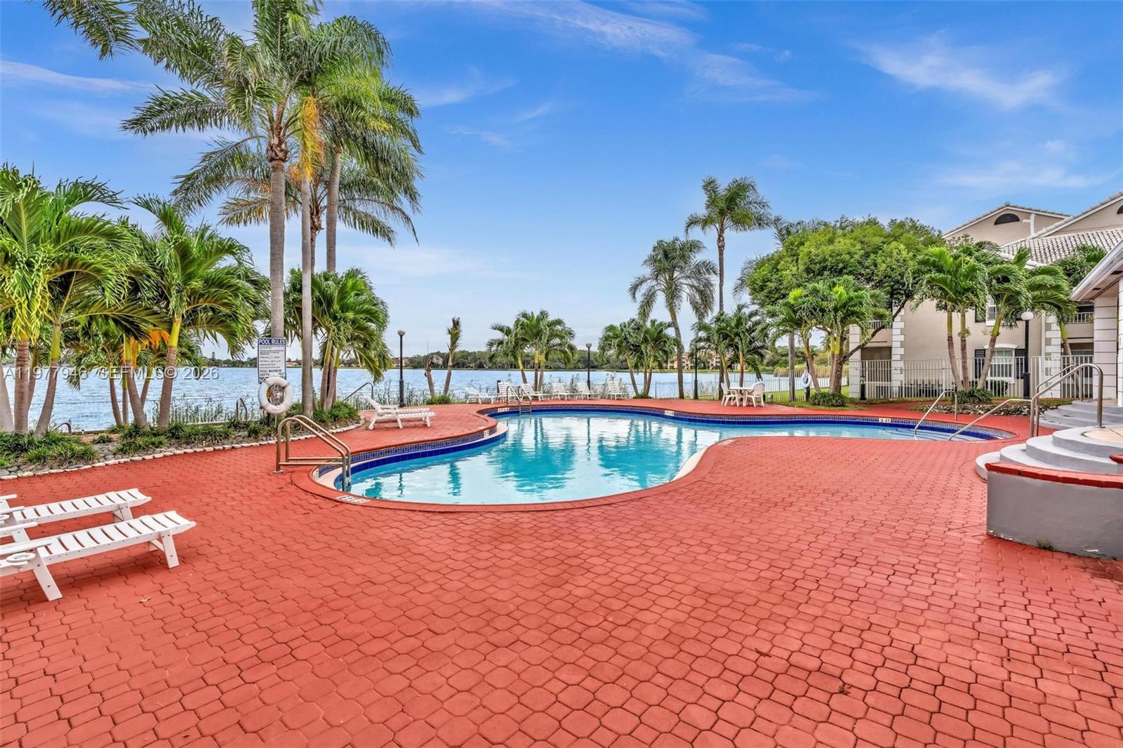 LAKEVIEW CLUB CONDO - Residential Lease