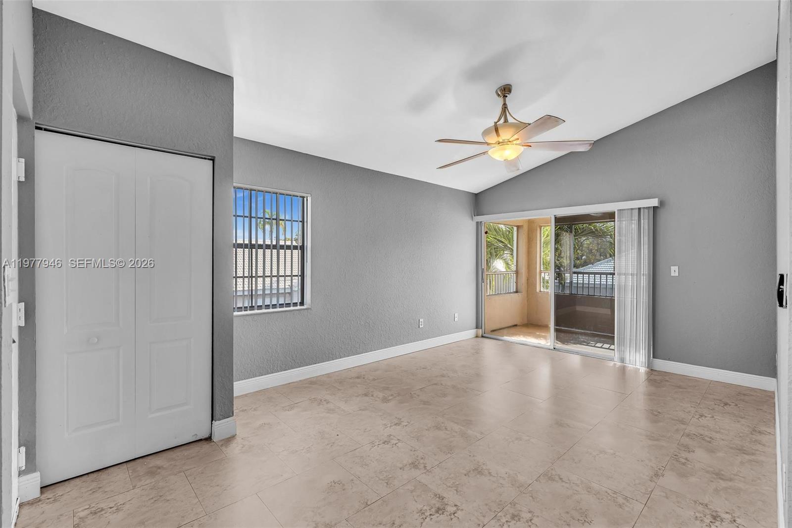 LAKEVIEW CLUB CONDO - Residential Lease