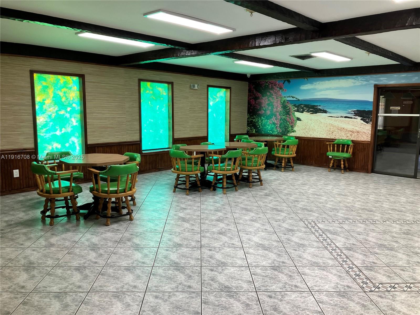 GARNET CONDO - Residential