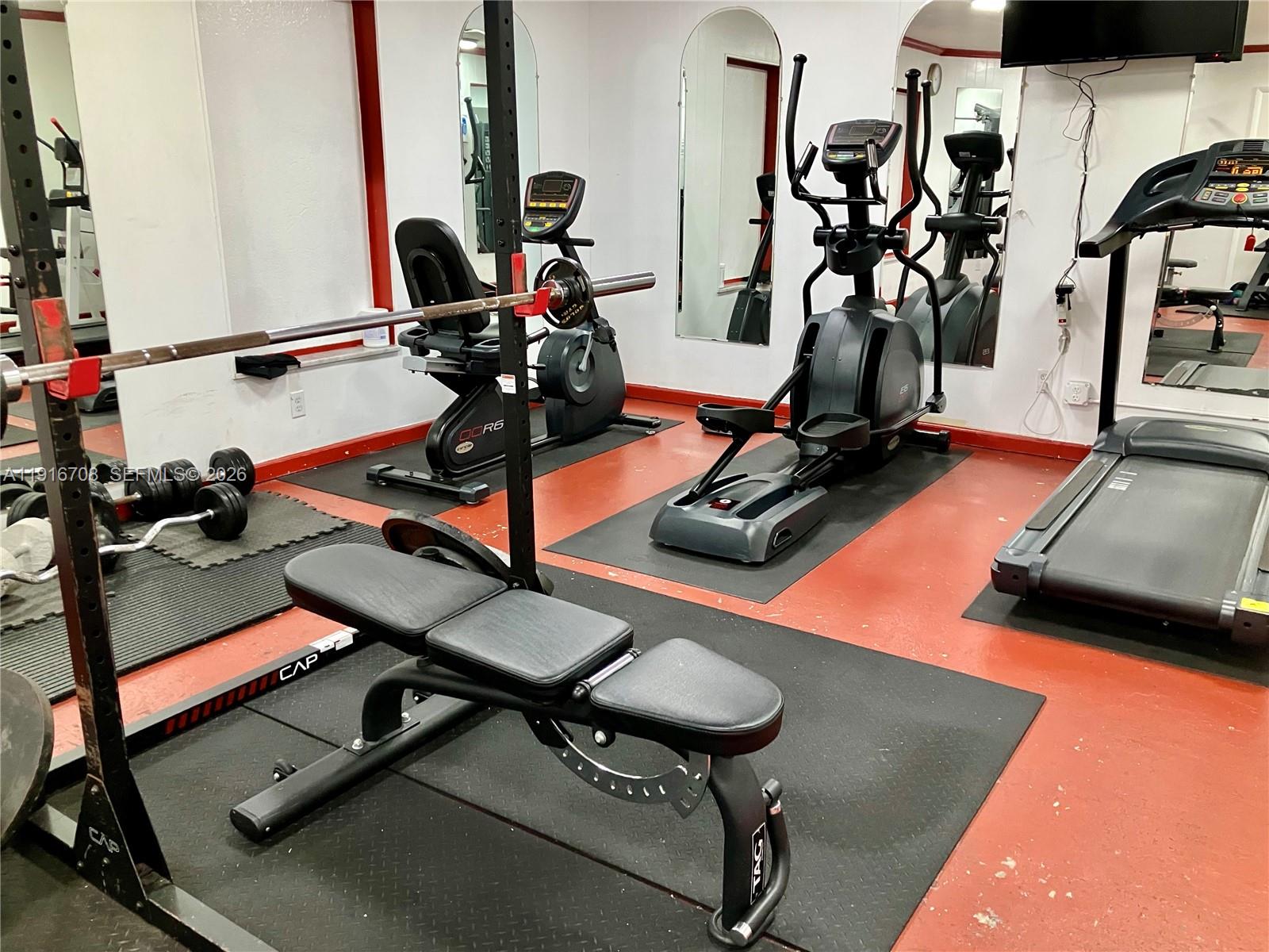 GARNET CONDO - Residential