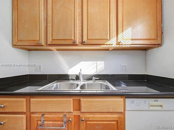 JEFFERSON PLACE CONDO - Residential