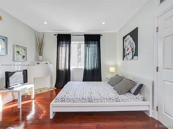 JEFFERSON PLACE CONDO - Residential