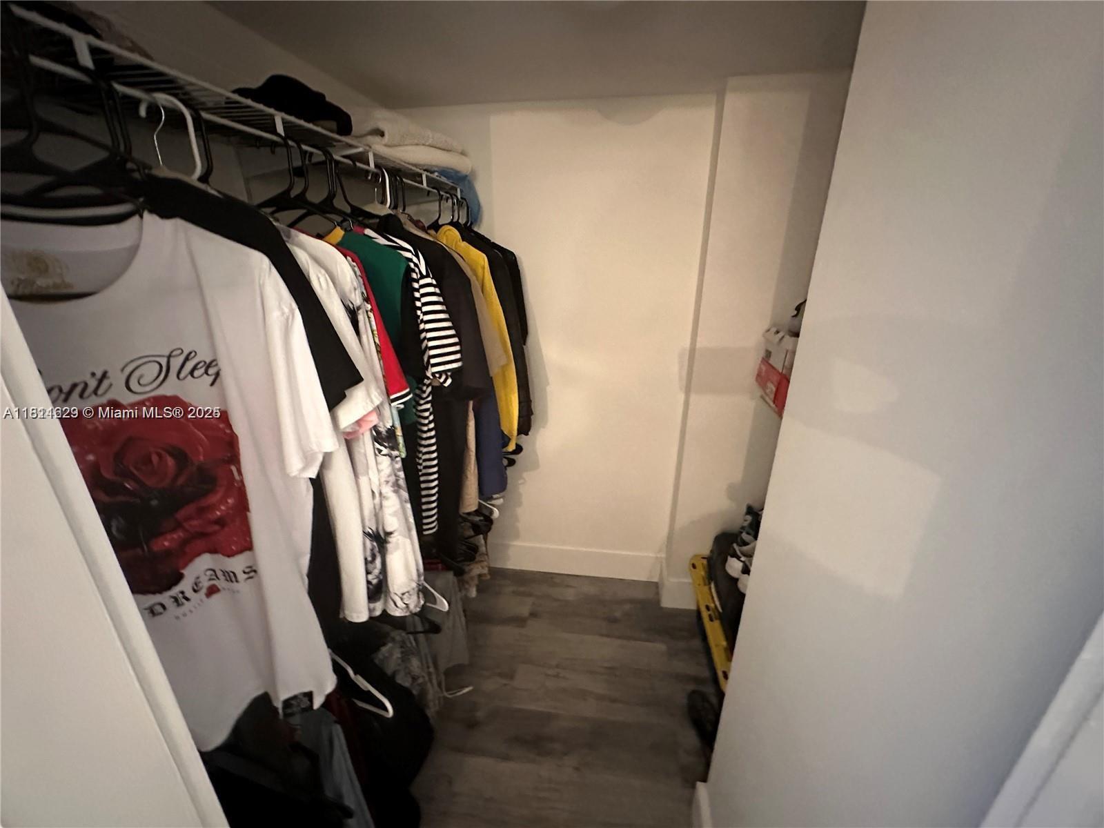 MONTECARLO CONDO - Residential