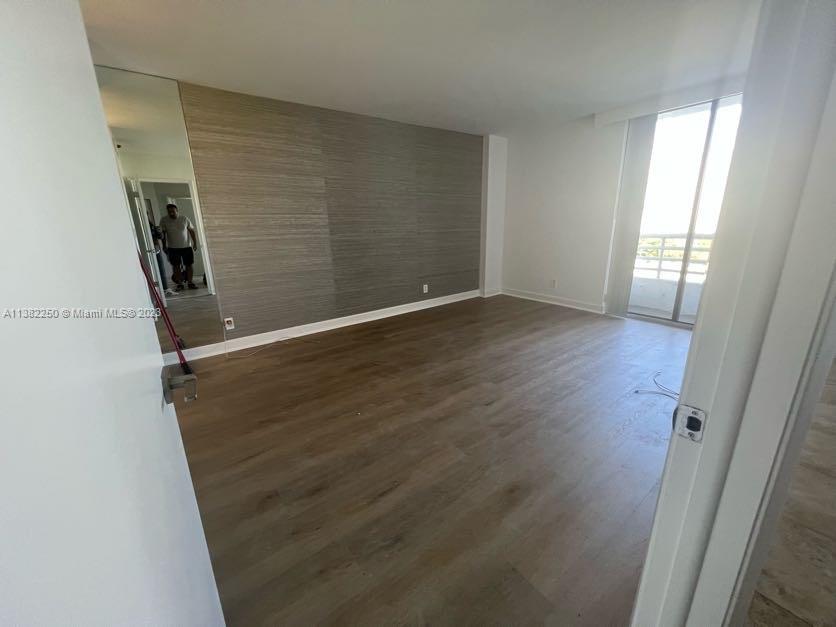 PARC CENTRAL AVENTURA EAS - Residential Lease