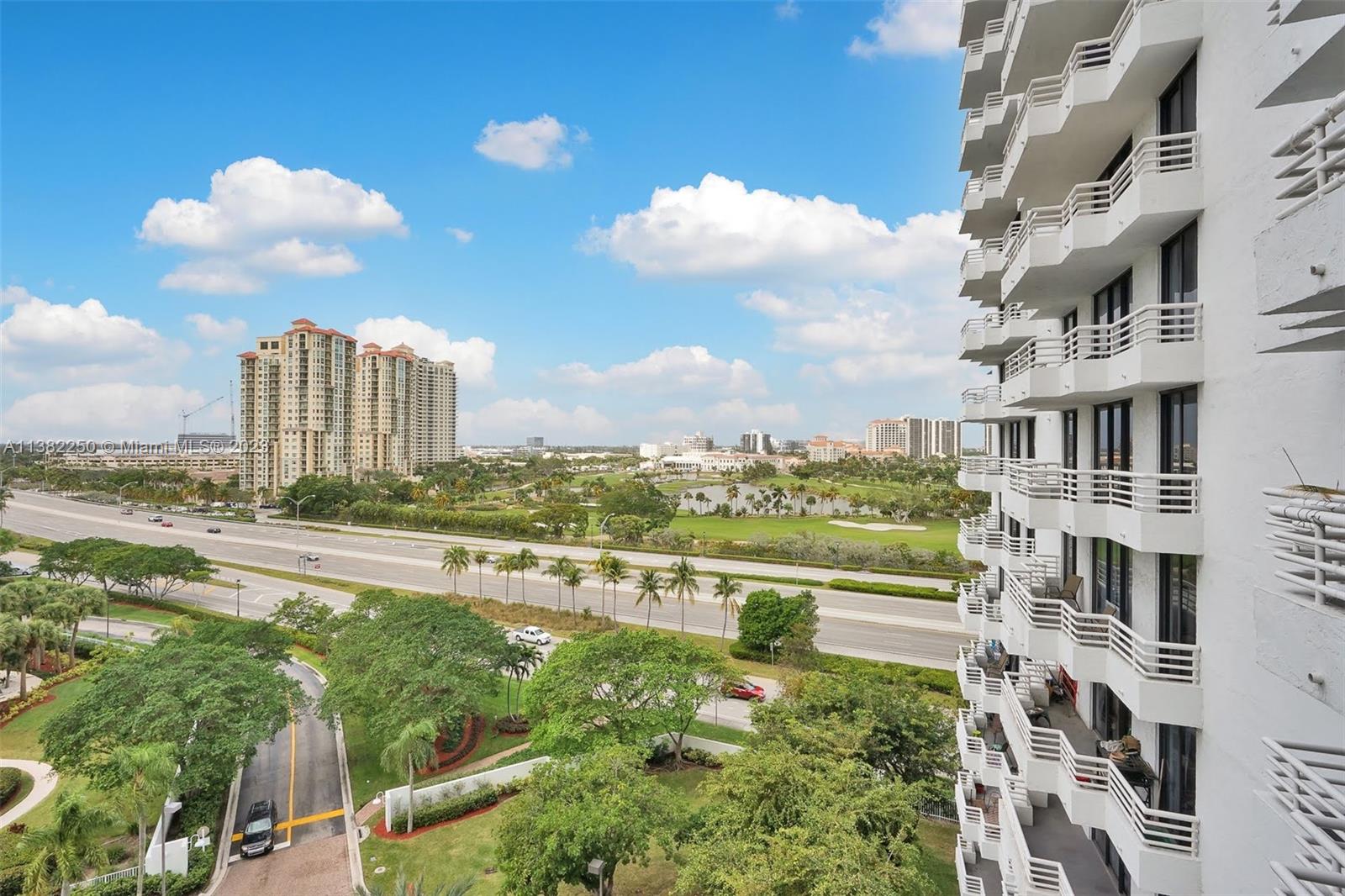 PARC CENTRAL AVENTURA EAS - Residential Lease