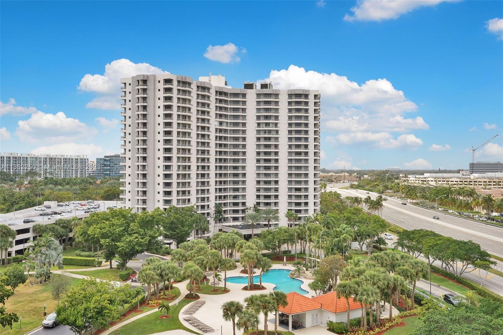 PARC CENTRAL AVENTURA EAS - Residential Lease