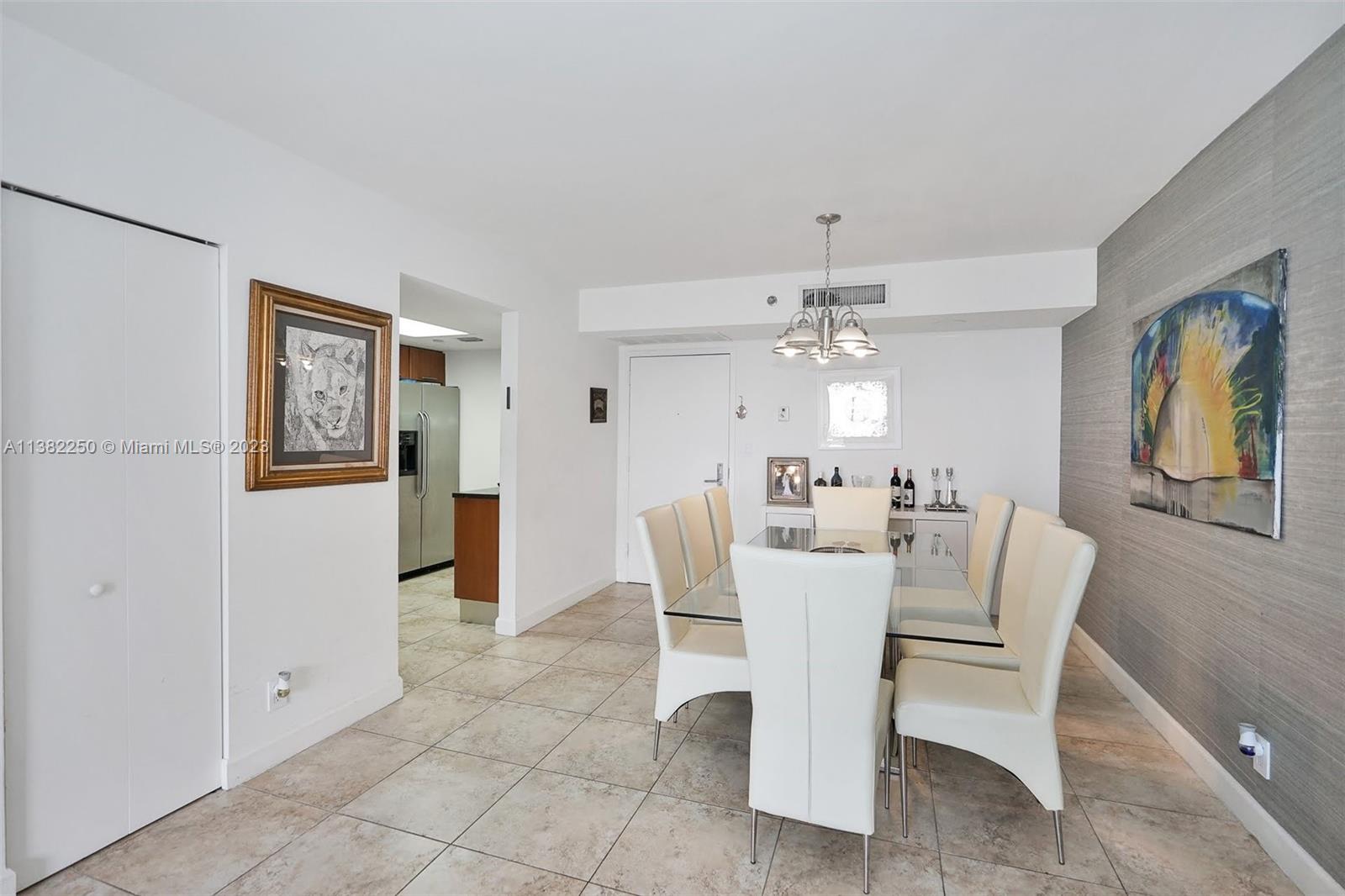 PARC CENTRAL AVENTURA EAS - Residential Lease