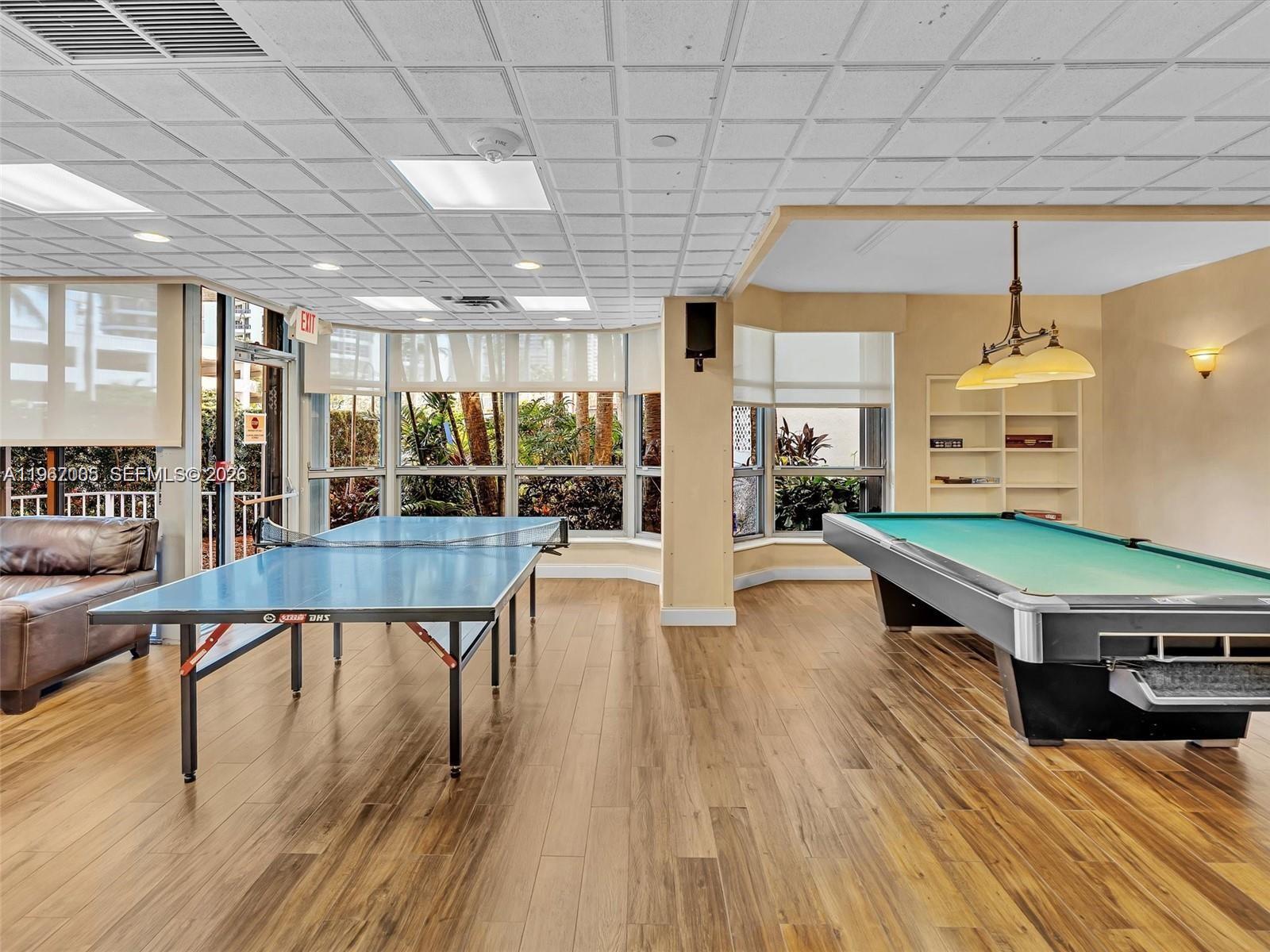 MYSTIC POINTE TOWER 500 C - Residential