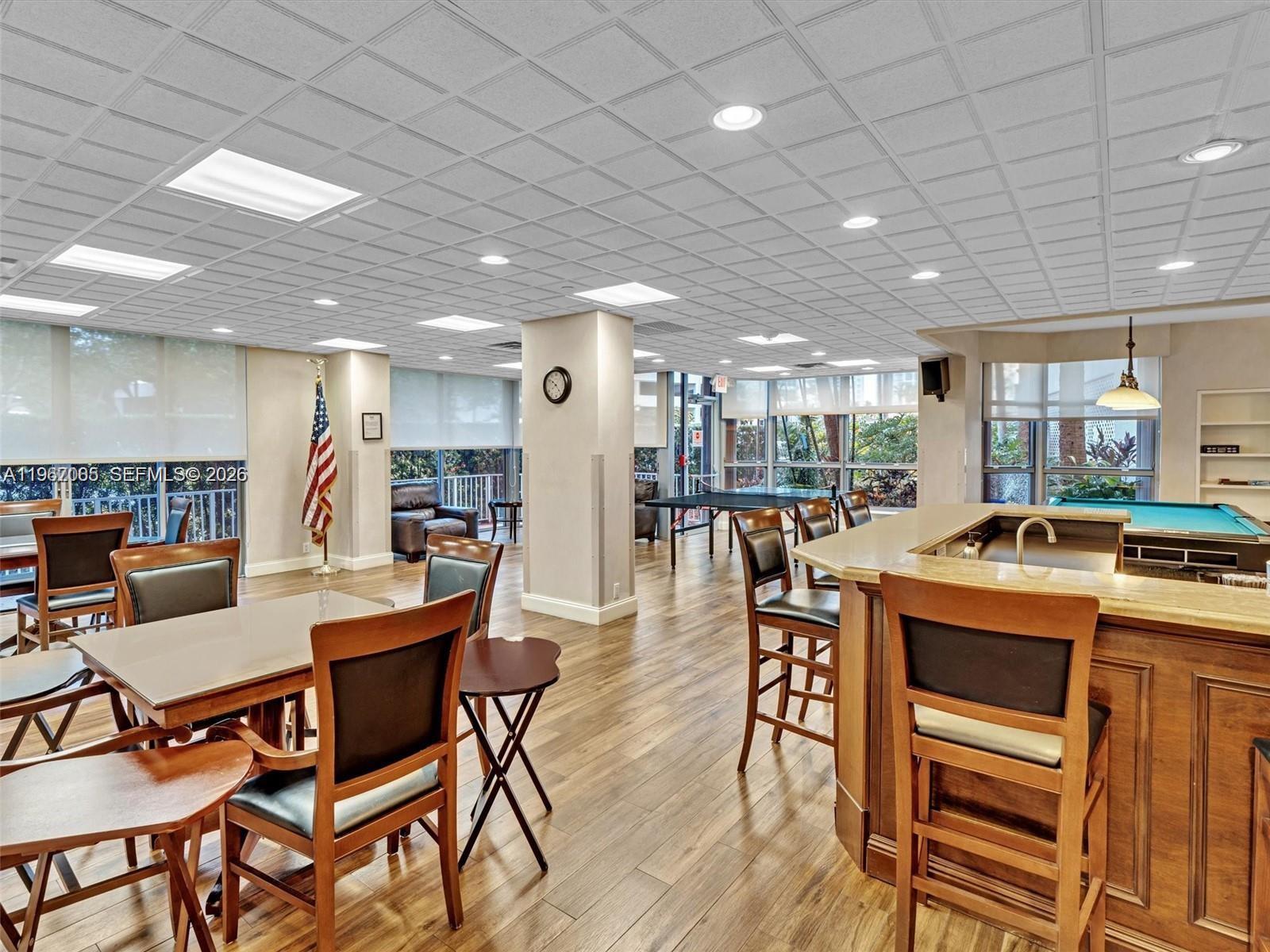 MYSTIC POINTE TOWER 500 C - Residential