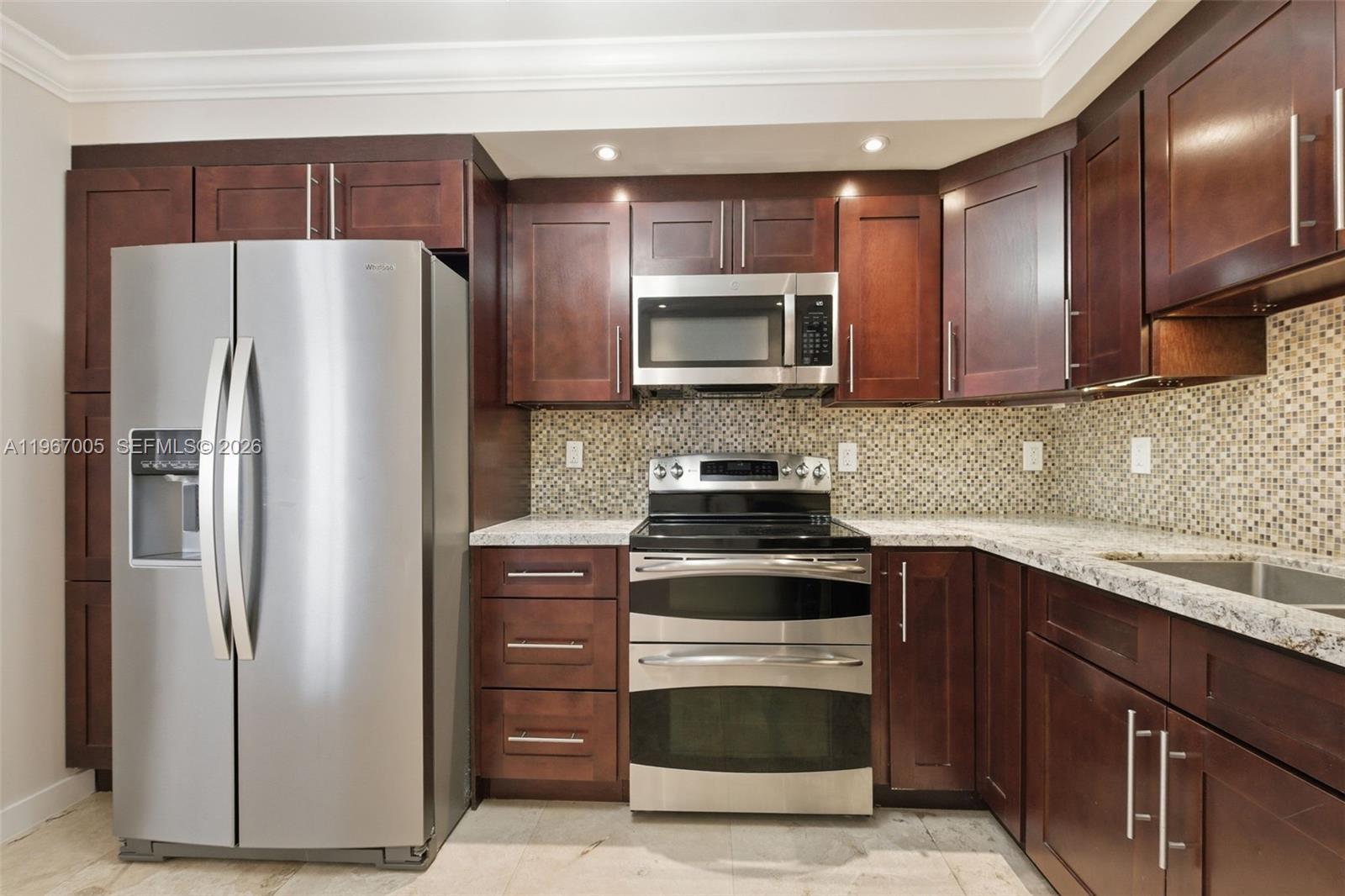 MYSTIC POINTE TOWER 500 C - Residential