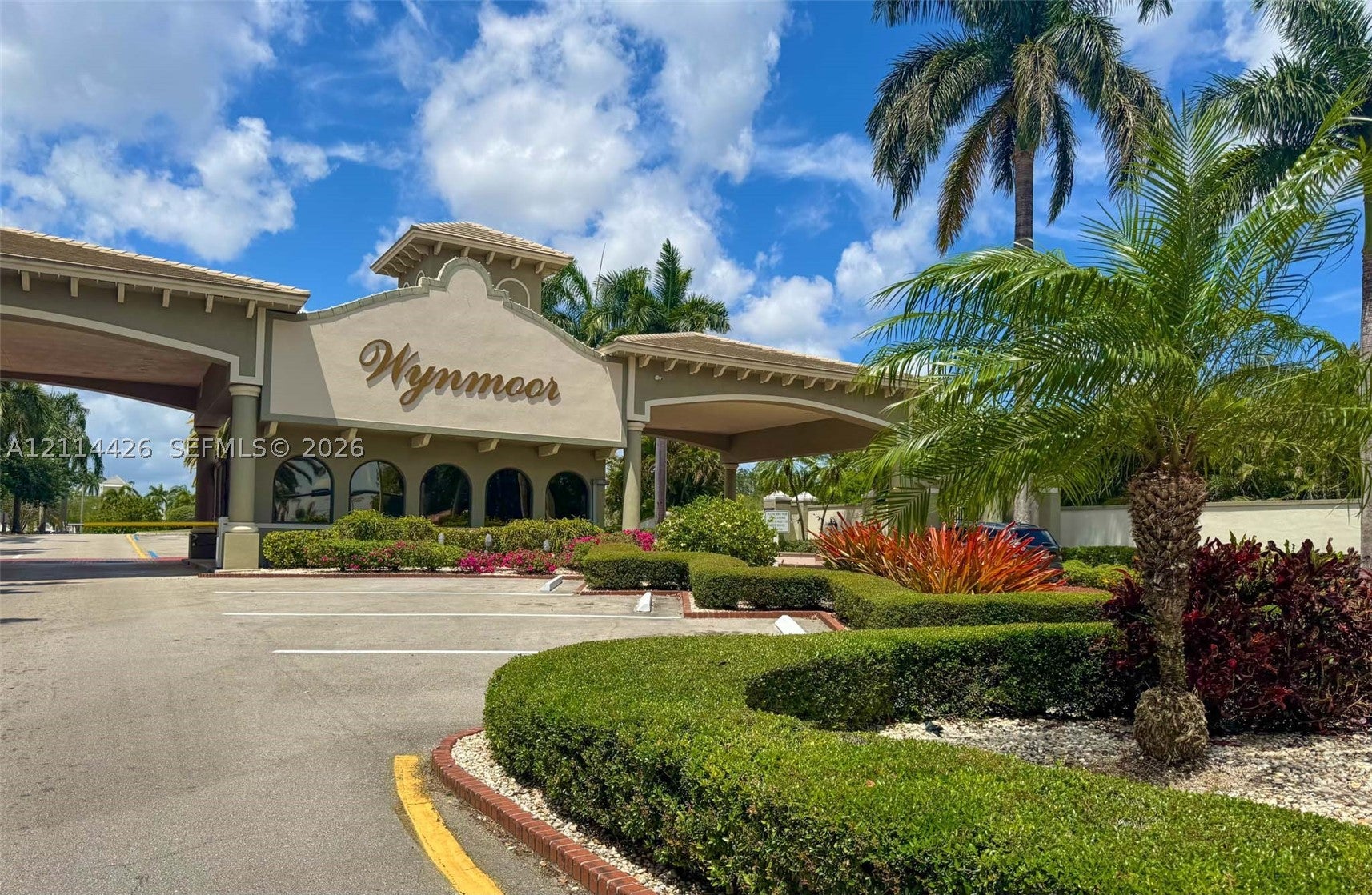 3401 Bimini Ln