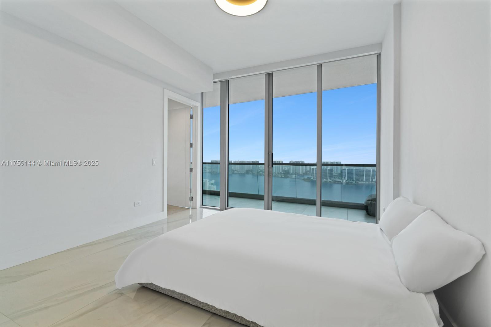 NORTH BISCAYNE BEACH AMEN - Residential