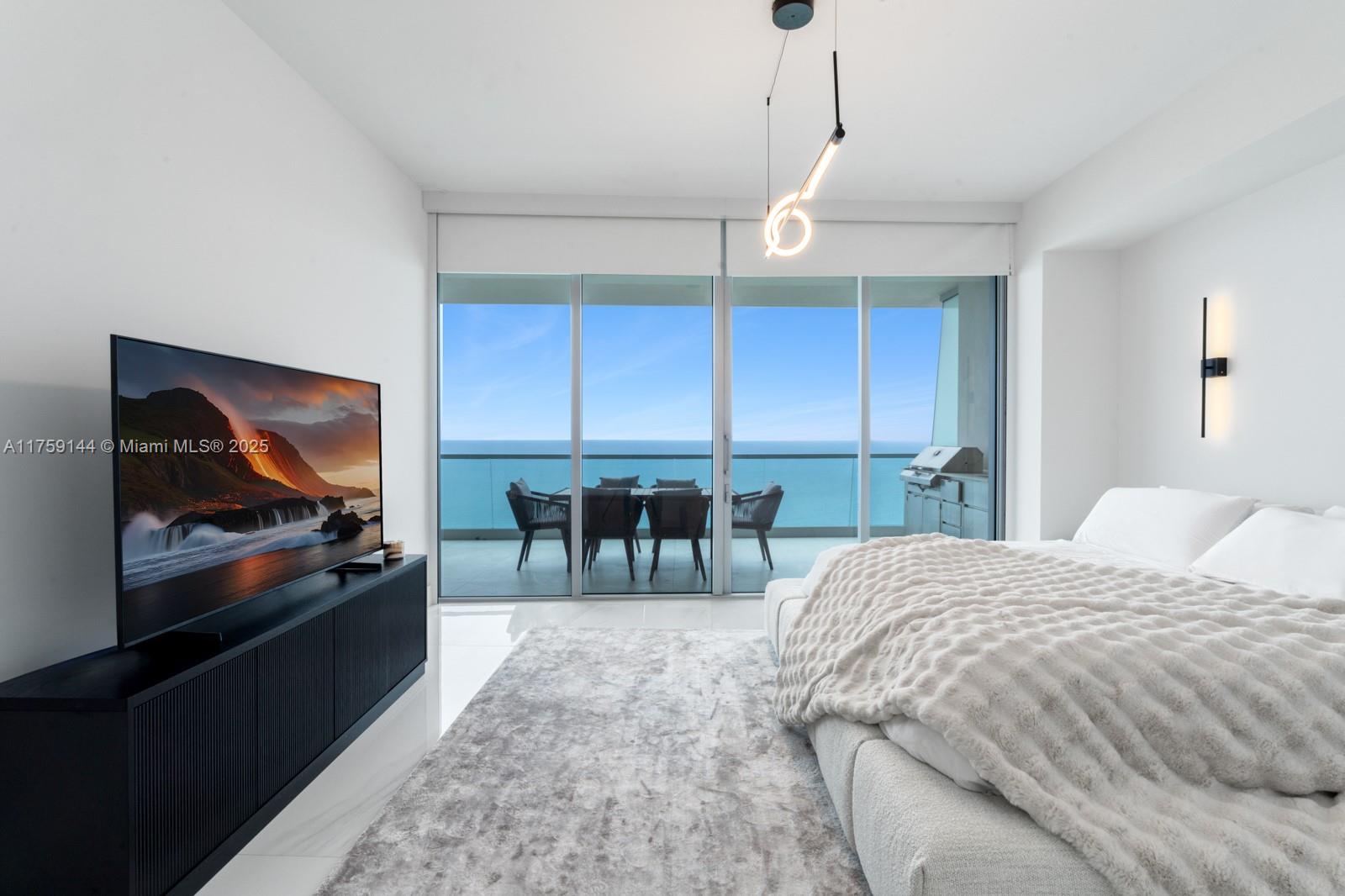 NORTH BISCAYNE BEACH AMEN - Residential