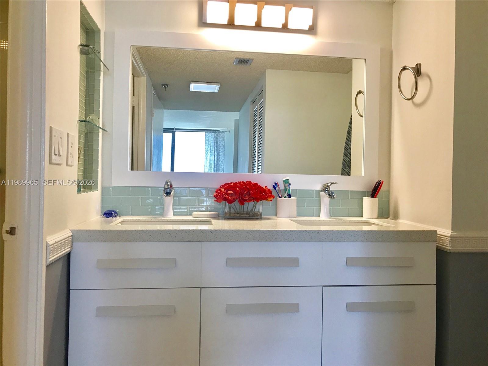 WINSTON TOWERS 700 CONDO - Residential Lease