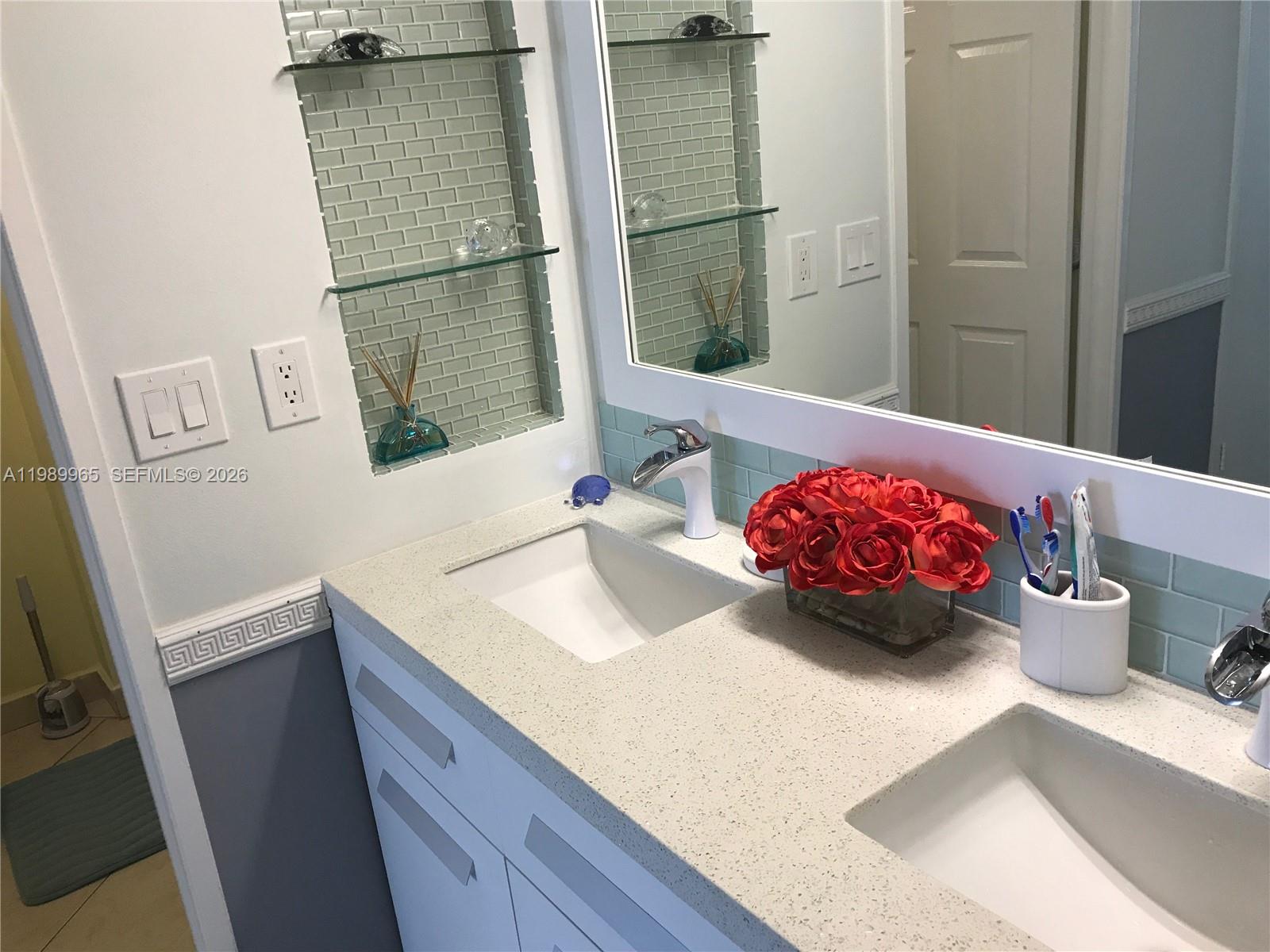 WINSTON TOWERS 700 CONDO - Residential Lease