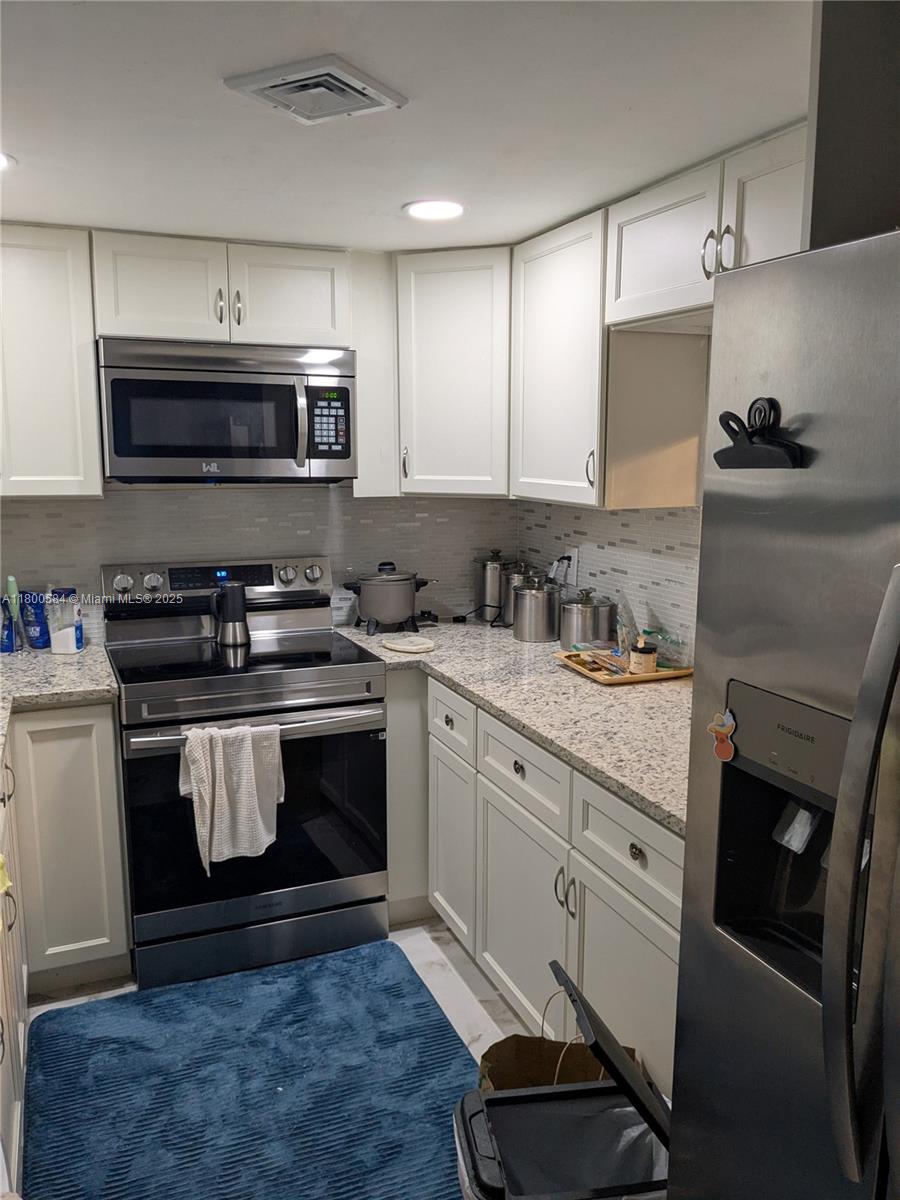 LAURELS AT MARGATE CONDO - Residential