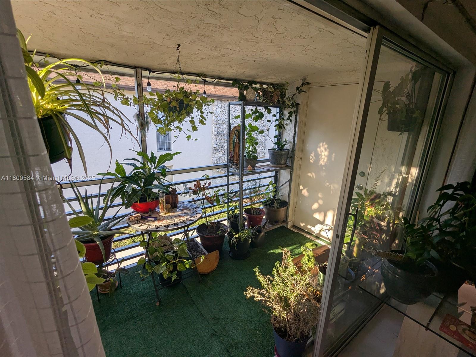 LAURELS AT MARGATE CONDO - Residential