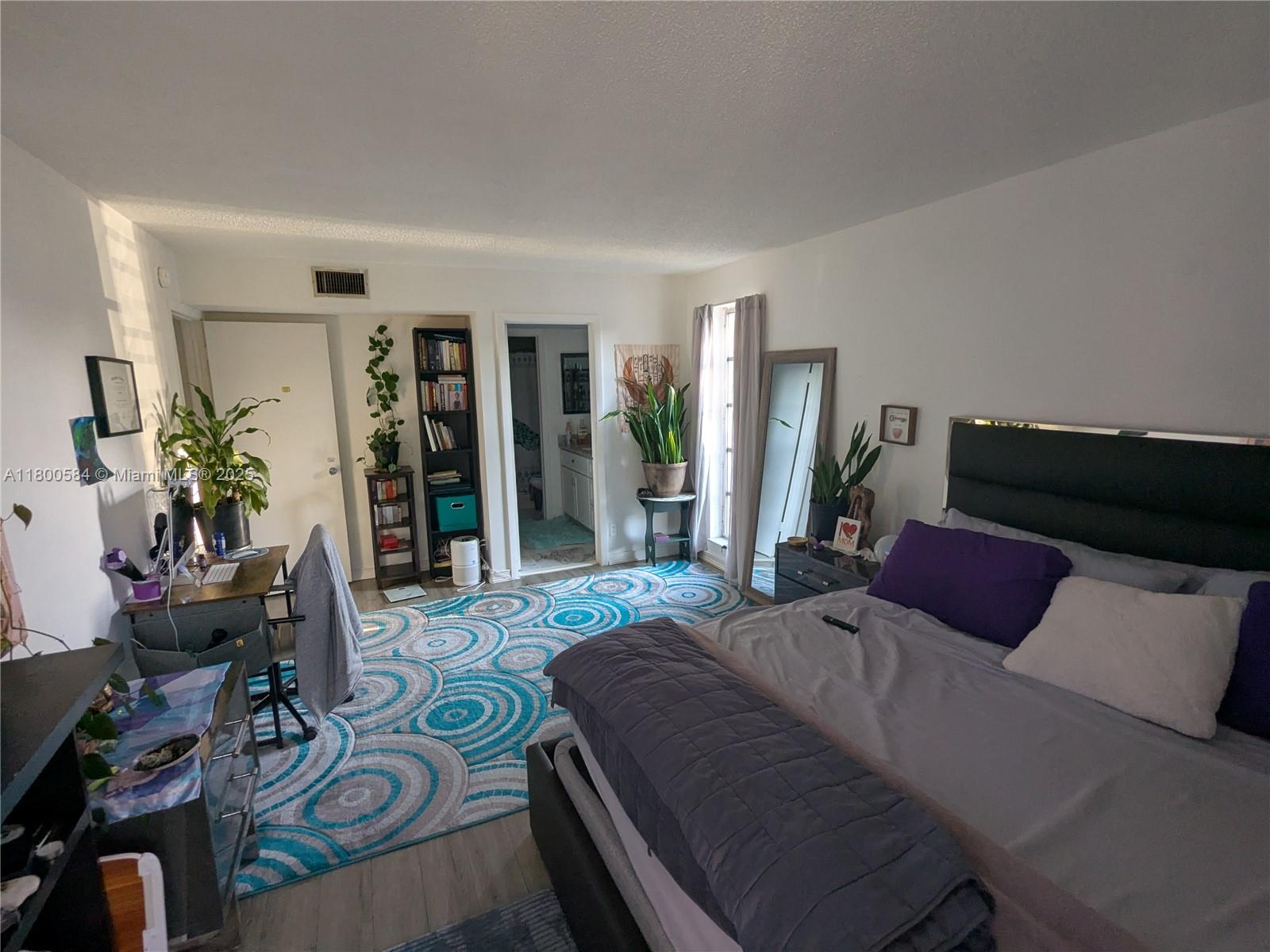 LAURELS AT MARGATE CONDO - Residential