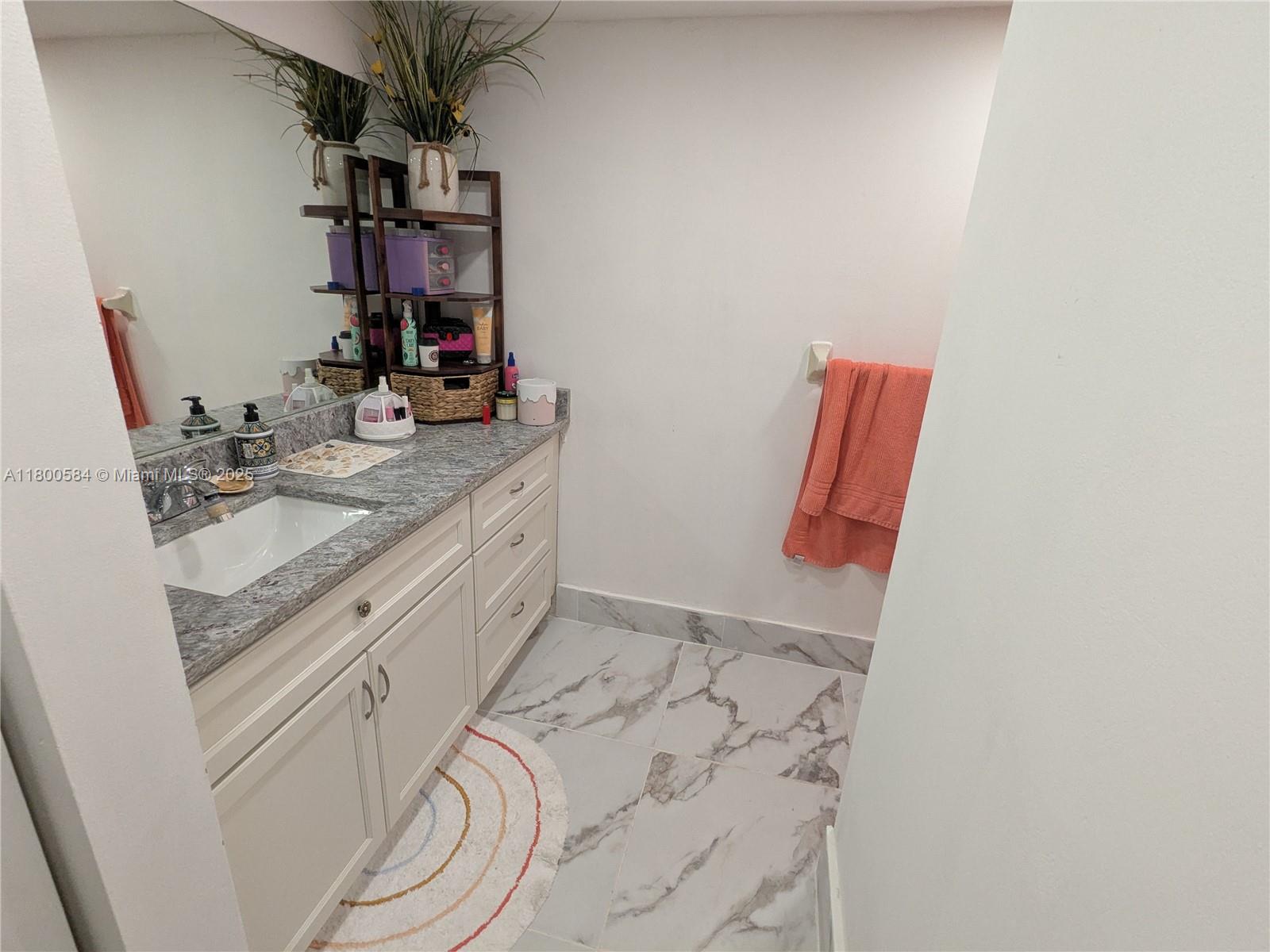 LAURELS AT MARGATE CONDO - Residential