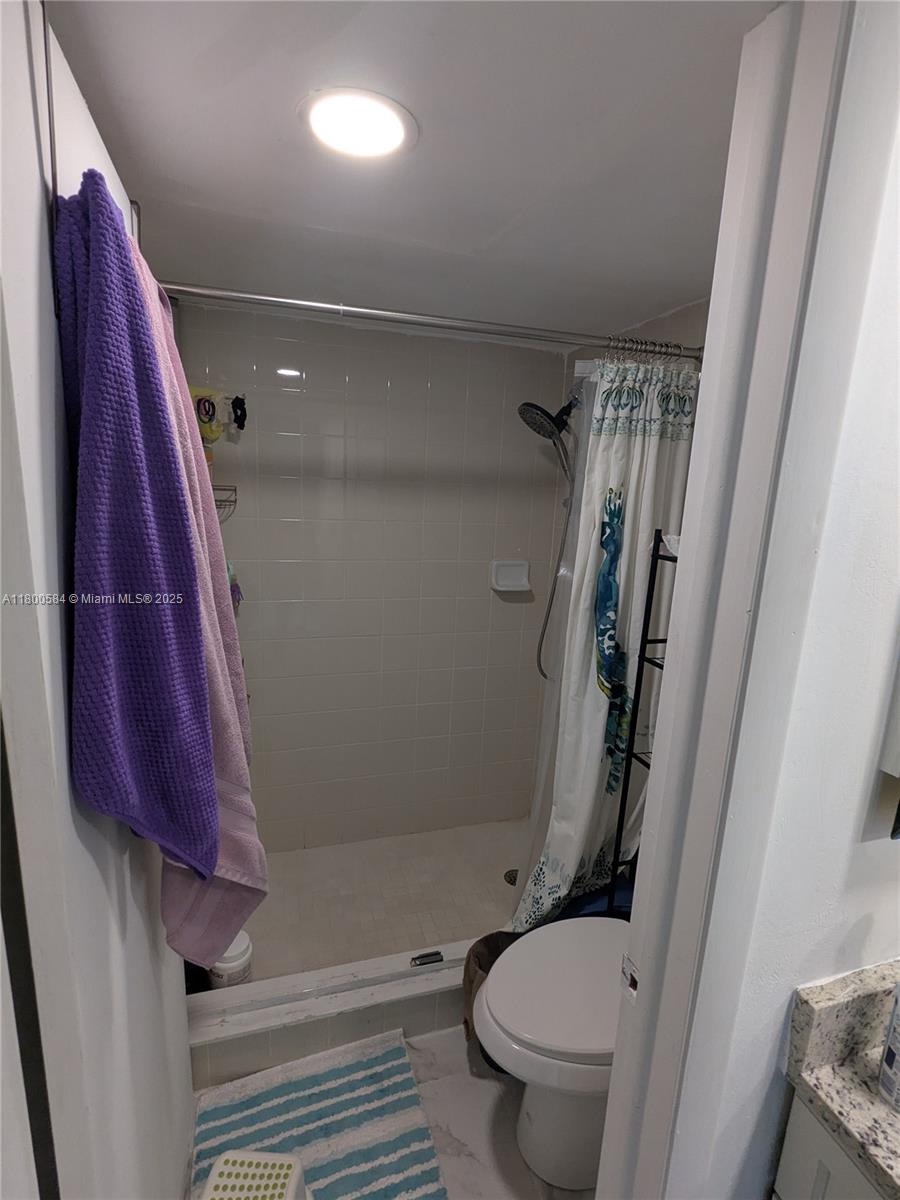 LAURELS AT MARGATE CONDO - Residential