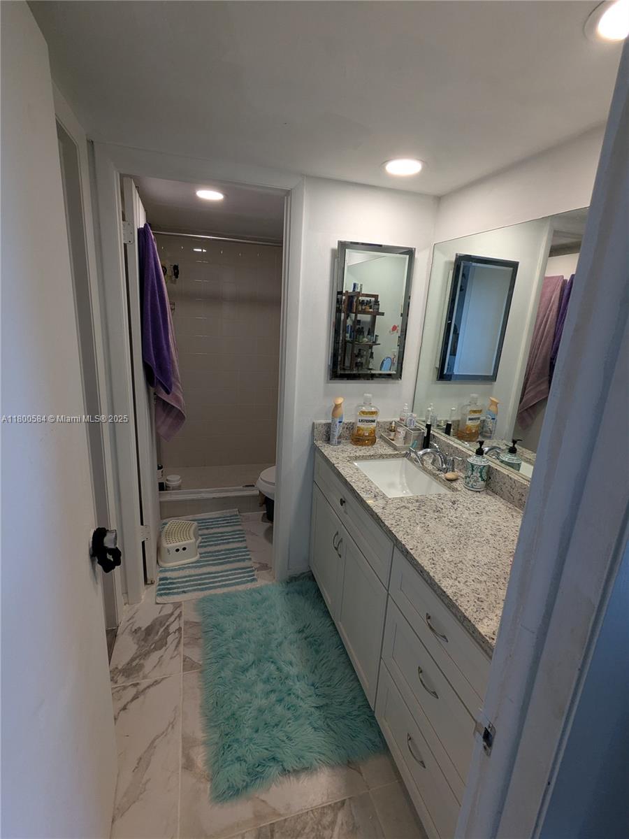 LAURELS AT MARGATE CONDO - Residential