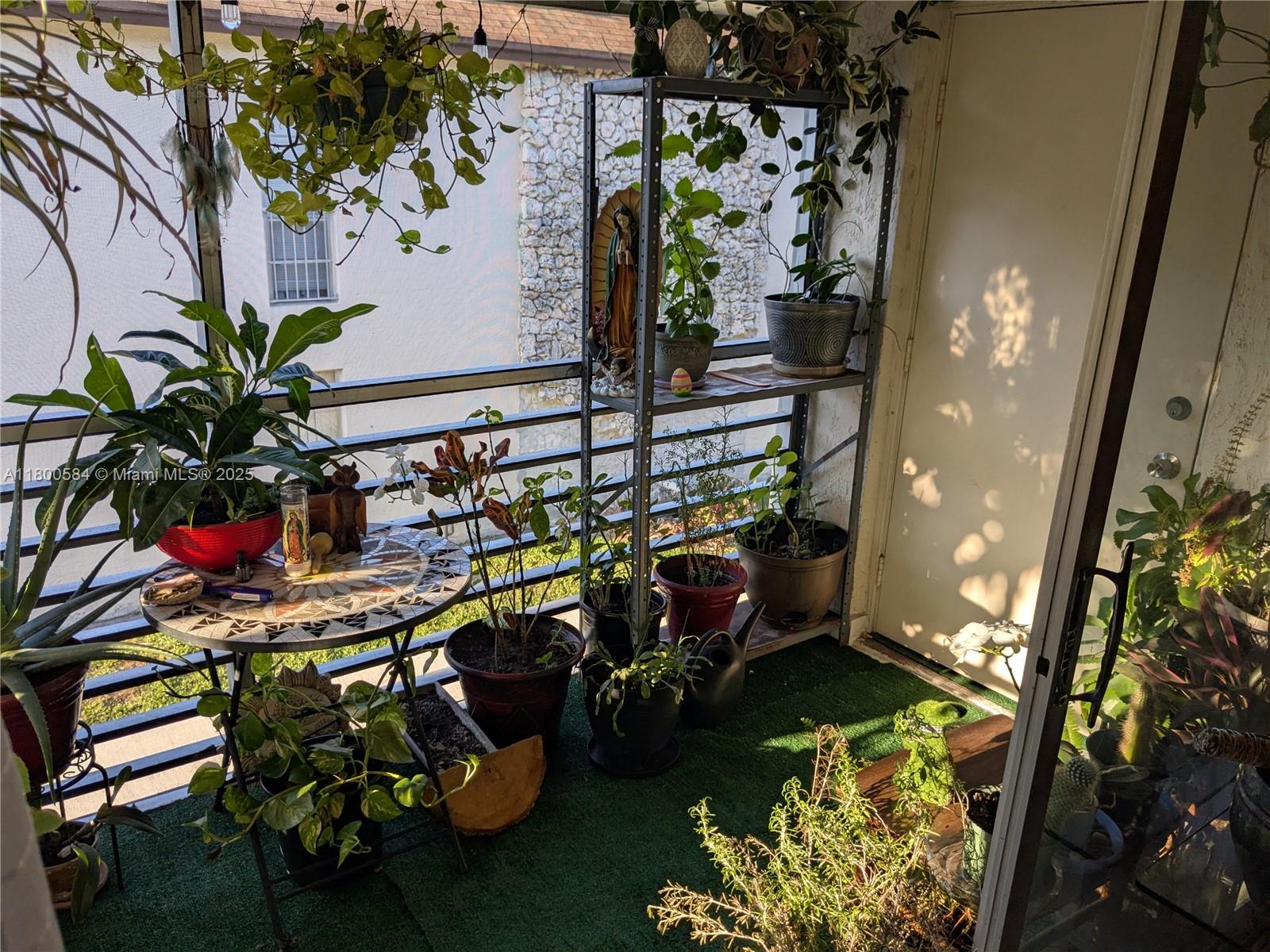 LAURELS AT MARGATE CONDO - Residential