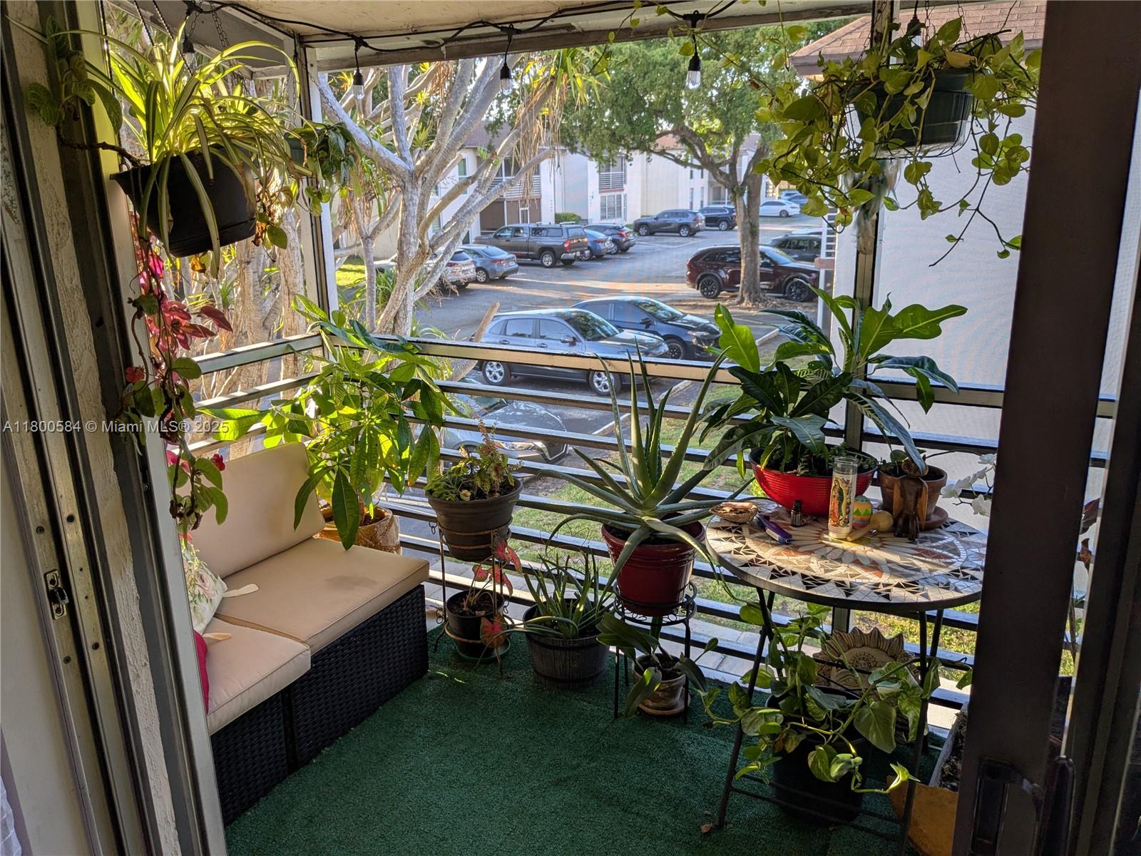 LAURELS AT MARGATE CONDO - Residential