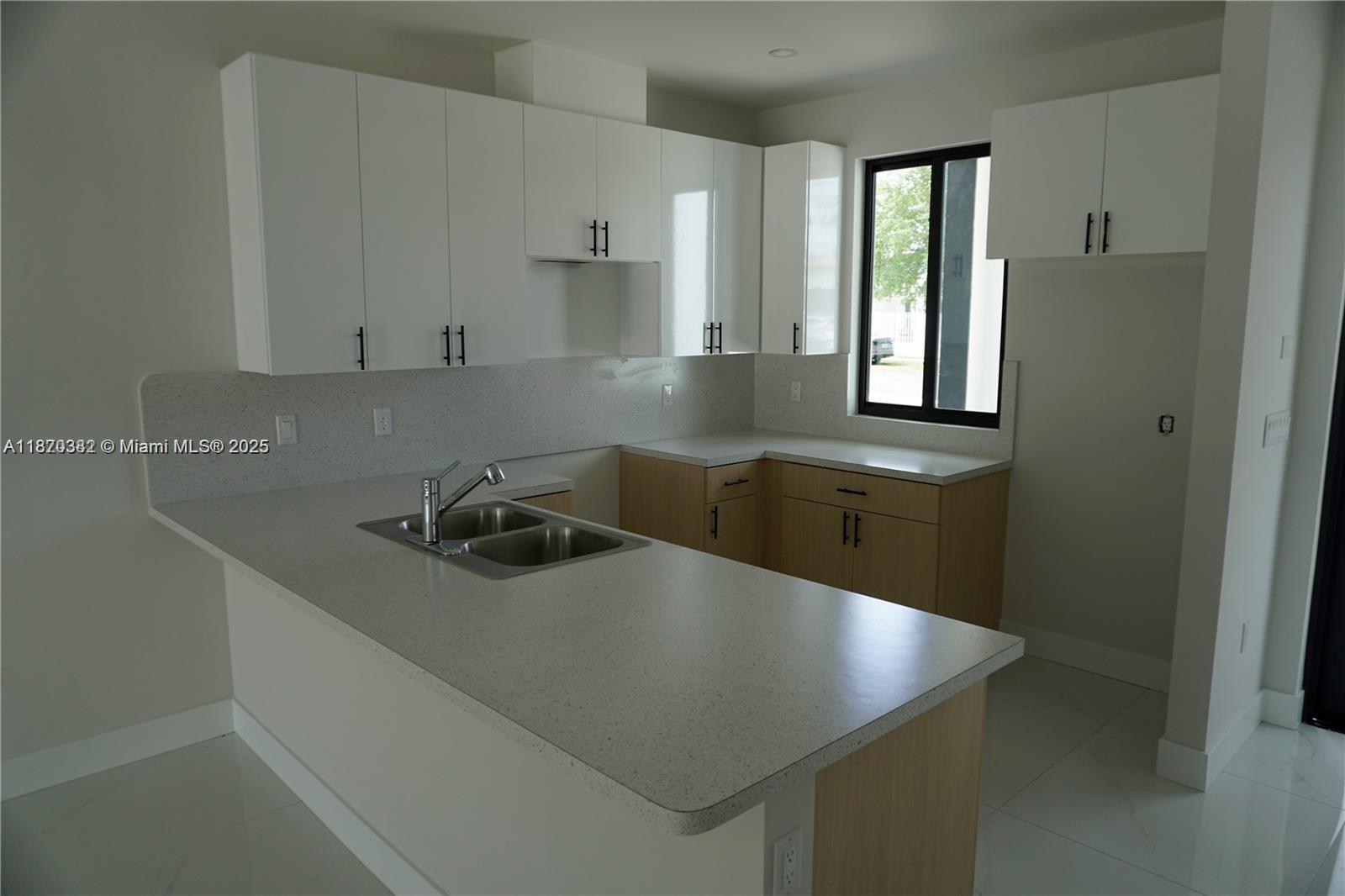 OAK SHIRE HOMES - Residential