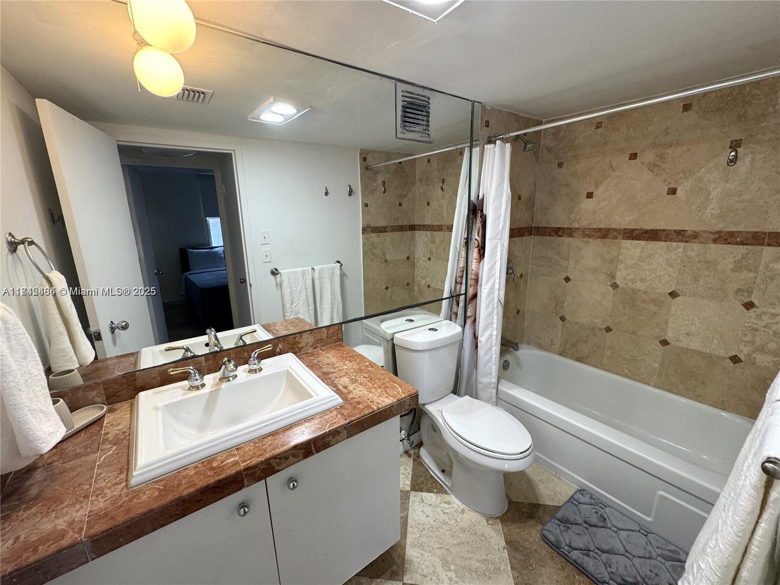 CARLISLE ON THE OCEAN CON - Residential Lease