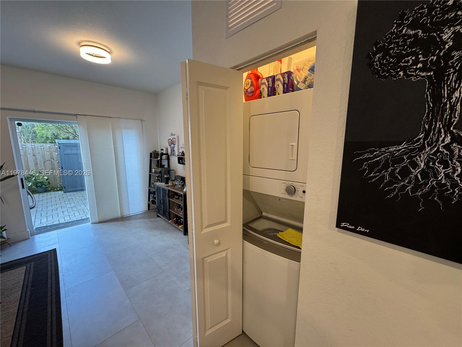 KEYS GATE RESIDENTIAL - Residential Lease