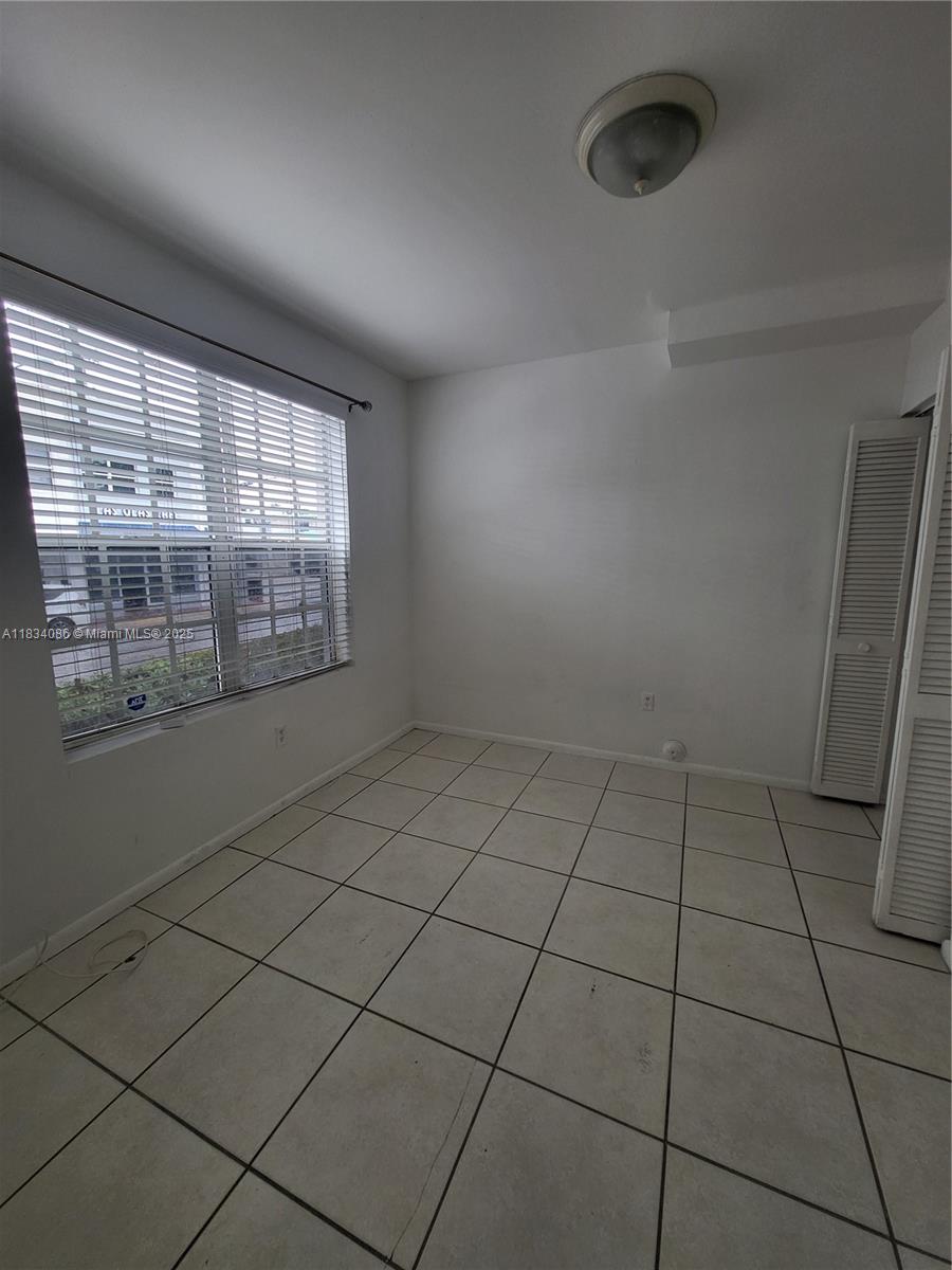 605 Euclid Ave 106