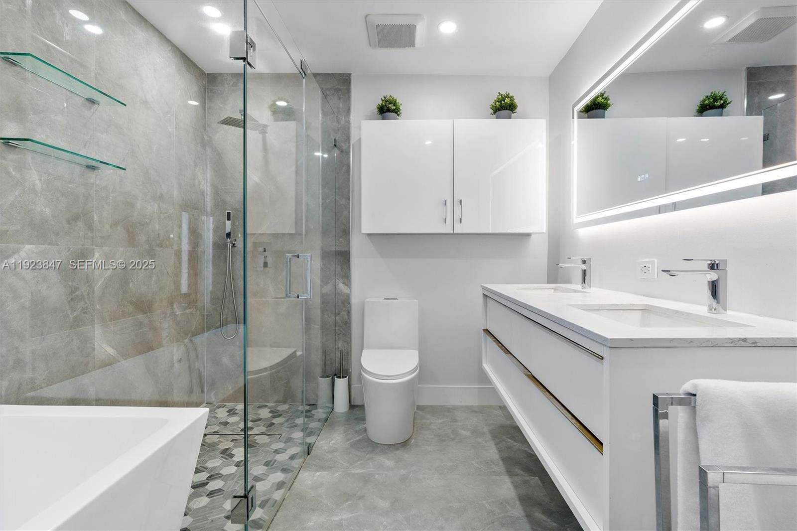 SHOMA HOMES AT TAMIAMI II - Residential