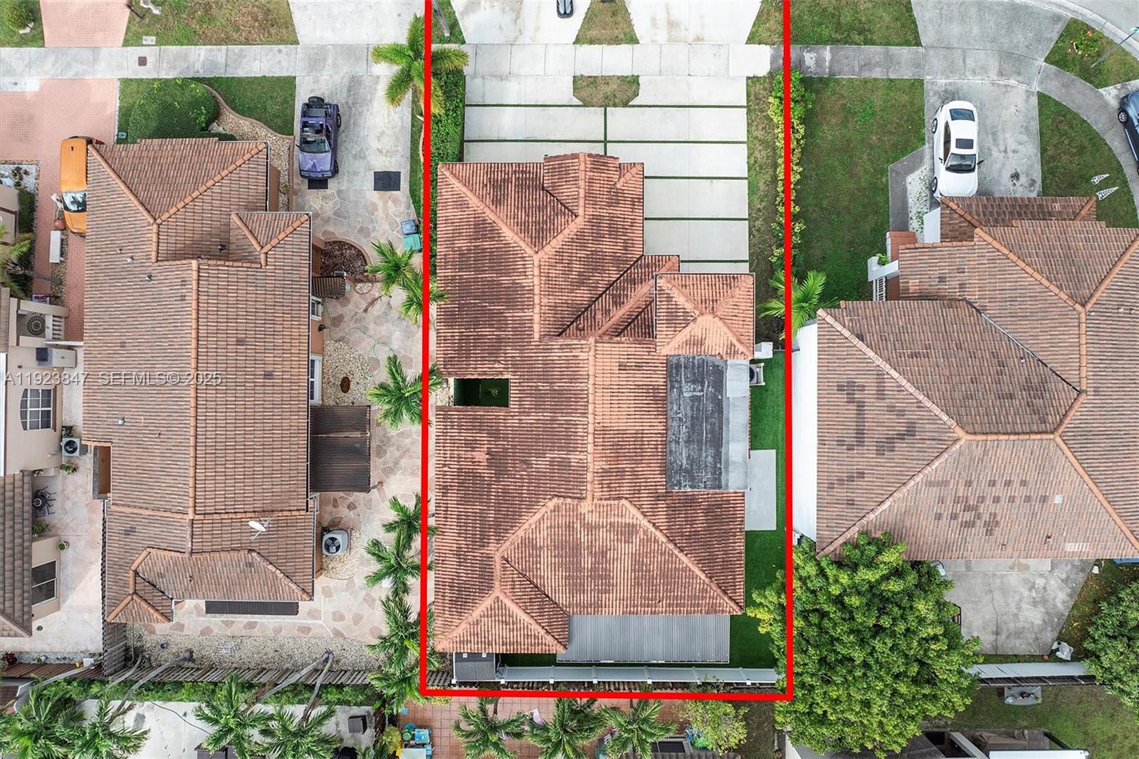 SHOMA HOMES AT TAMIAMI II - Residential