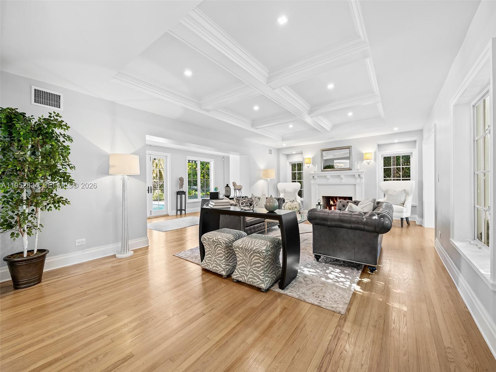 CORAL GABLES COUNTRY CLUB - Residential