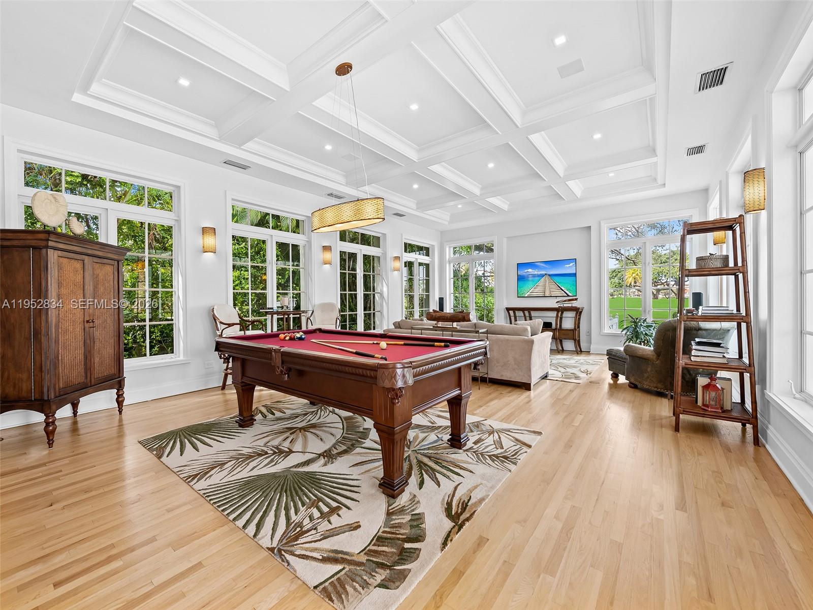 CORAL GABLES COUNTRY CLUB - Residential