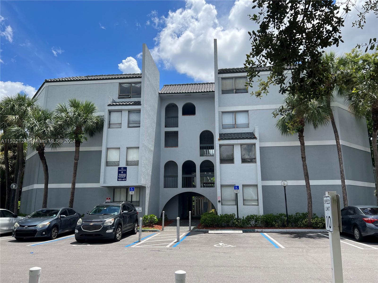 Property for Sale at 2000 N Congress Ave 205, West Palm Beach, Palm Beach County, Florida - Bedrooms: 2 
Bathrooms: 1  - $179,000