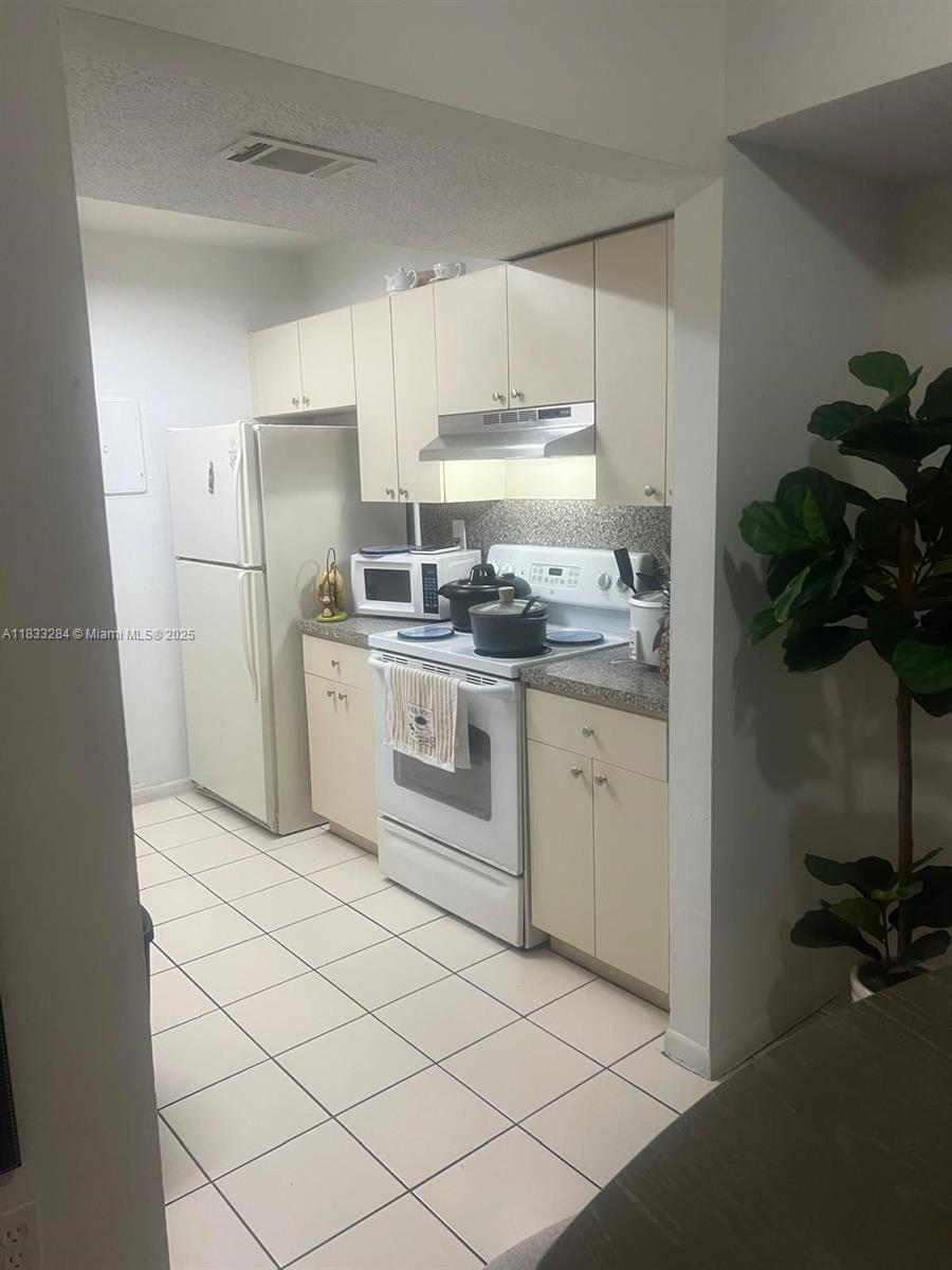 580 NW 114th Ave 103