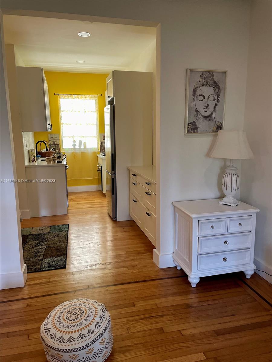 BEACHGARDENS CONDO - Residential Lease