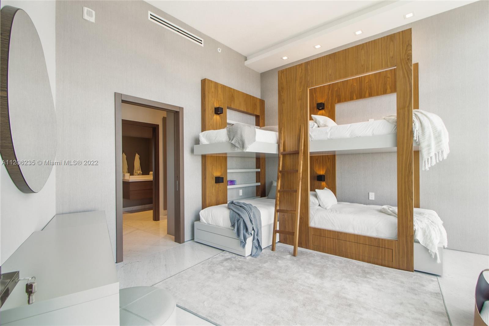 BISCAYNE BEACH CONDO - Residential