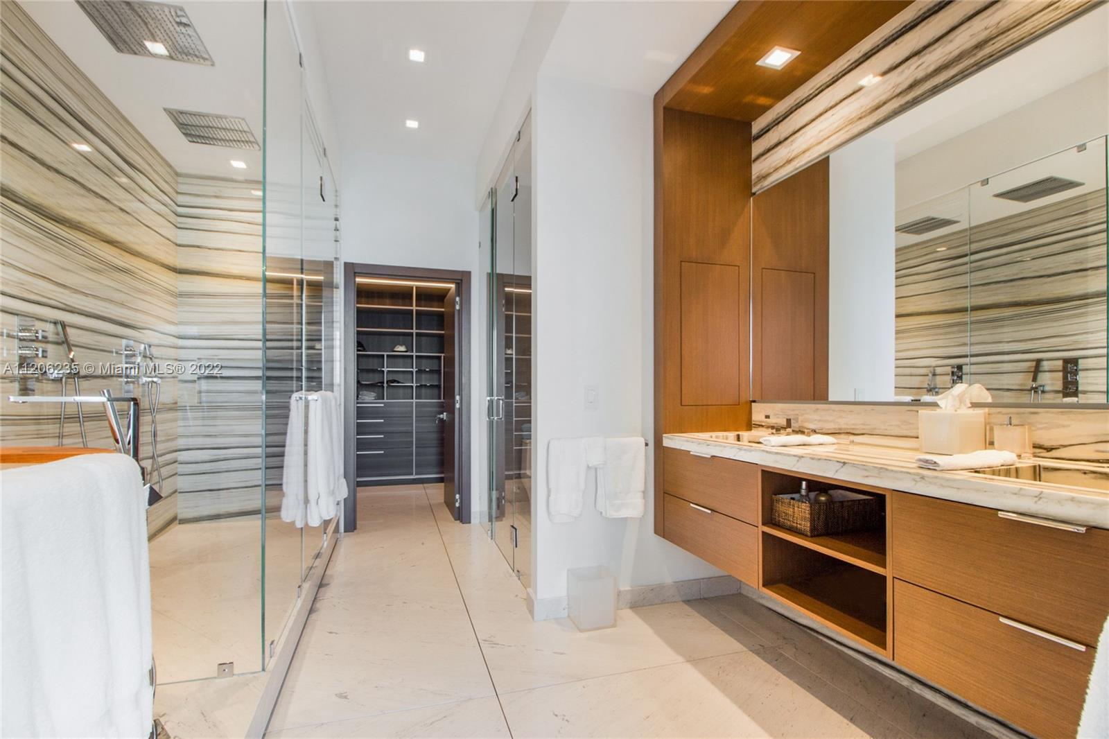 BISCAYNE BEACH CONDO - Residential