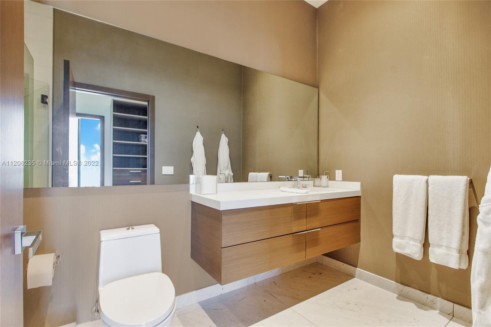 BISCAYNE BEACH CONDO - Residential