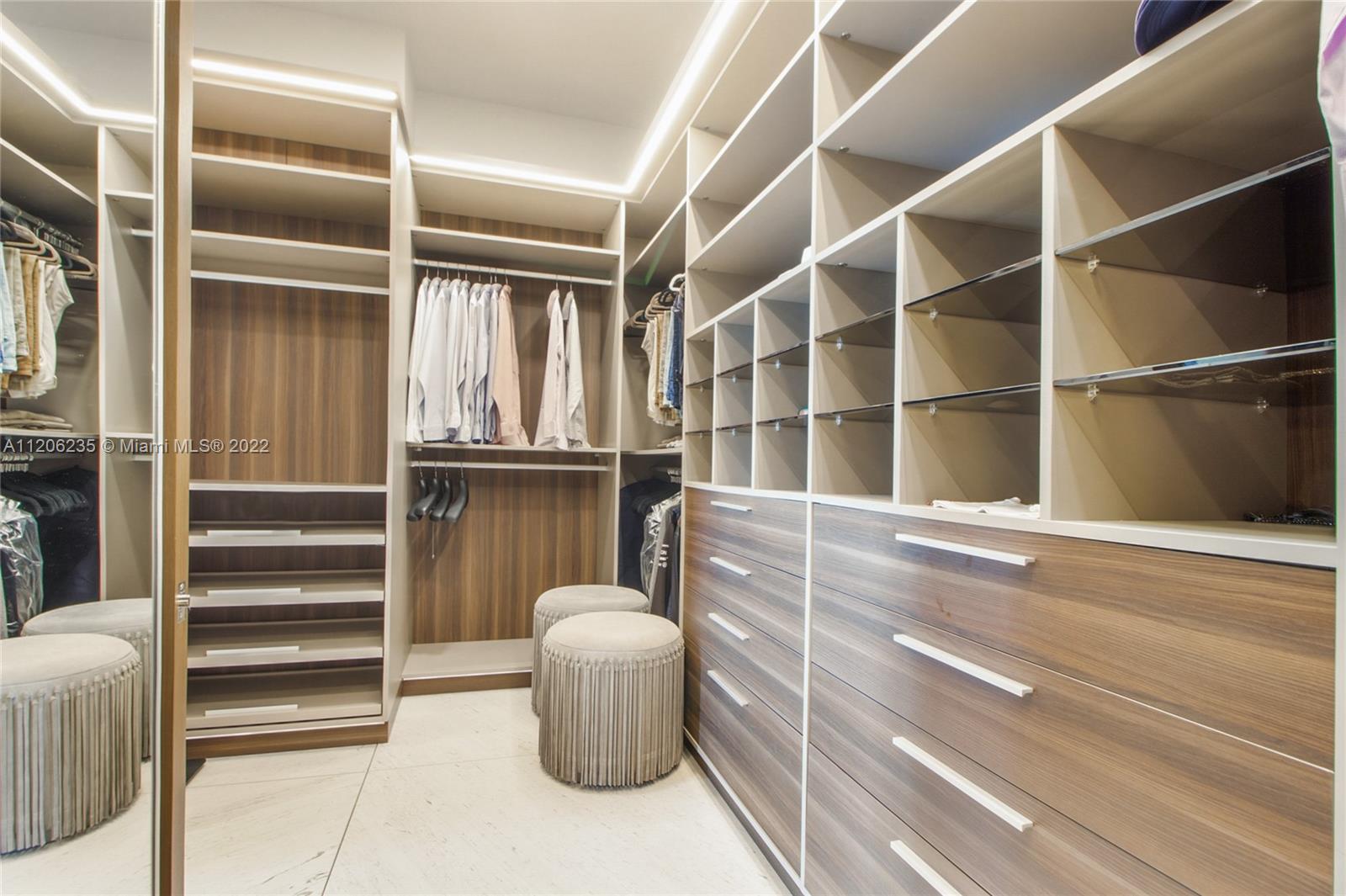 BISCAYNE BEACH CONDO - Residential