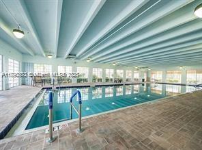 HUNTINGTON POINTE - Residential