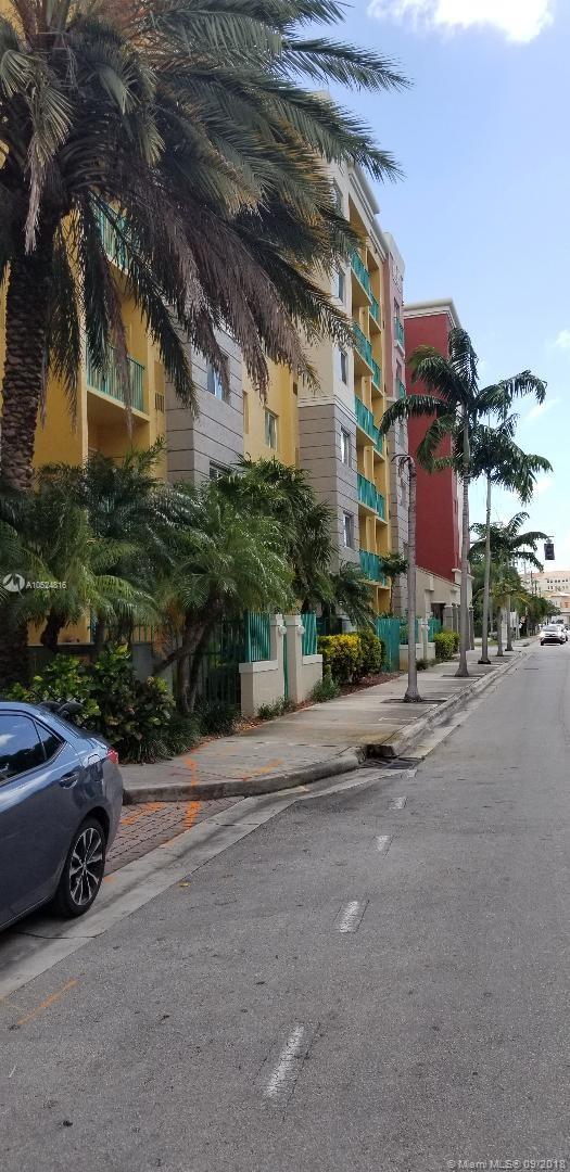 VALENCIA CONDO - Residential Lease