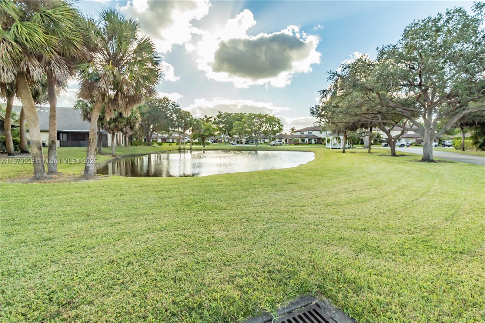 BOCA RIDGE PARK CONDO, - Residential