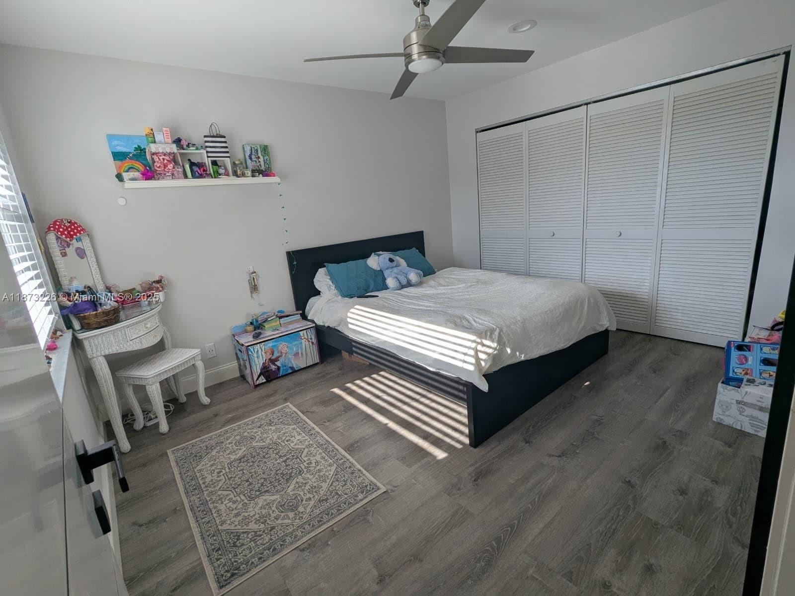 BOCA RIDGE PARK CONDO, - Residential