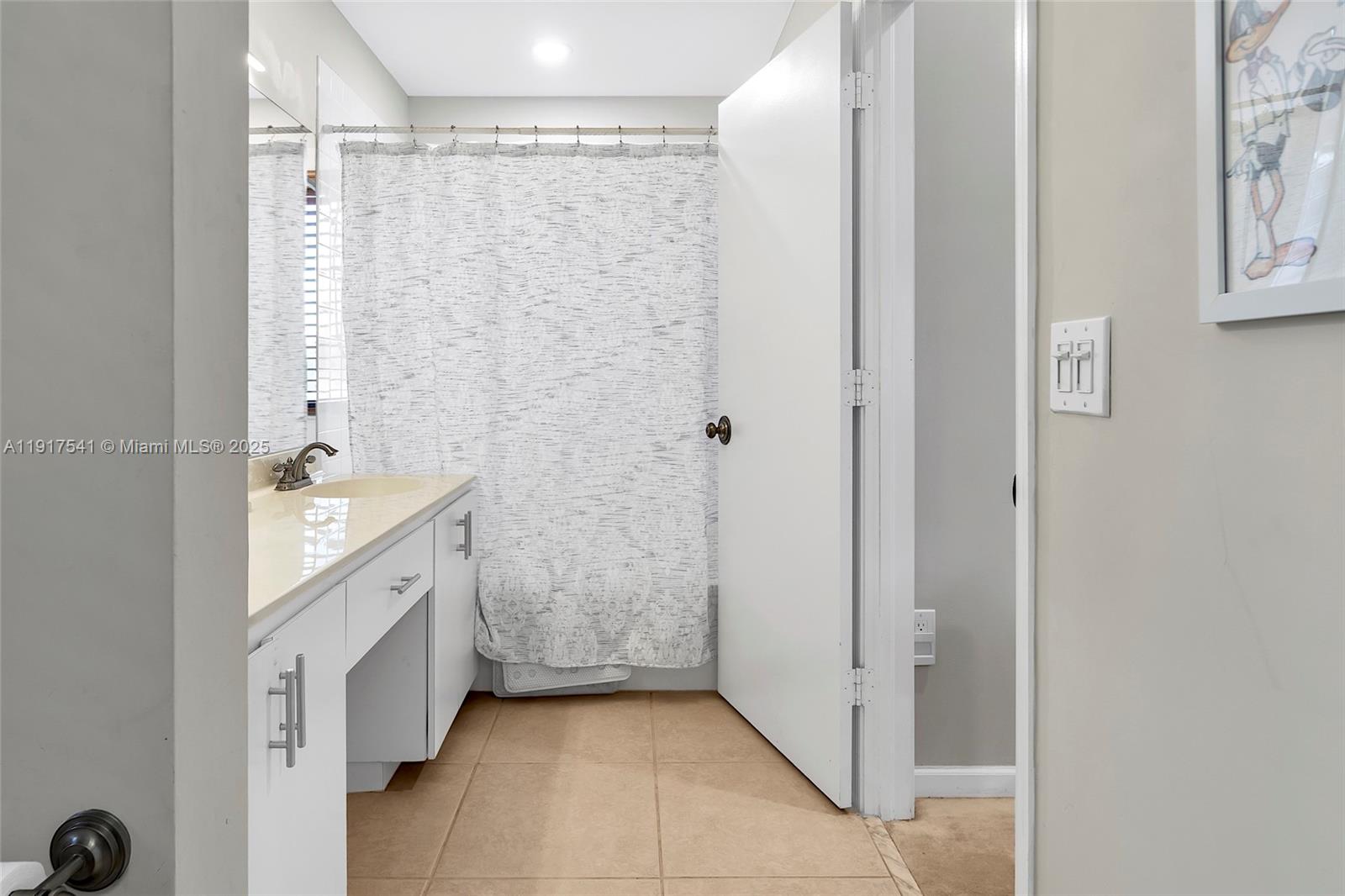 CARRIAGE HOMES AT TERRAMA - Residential Lease