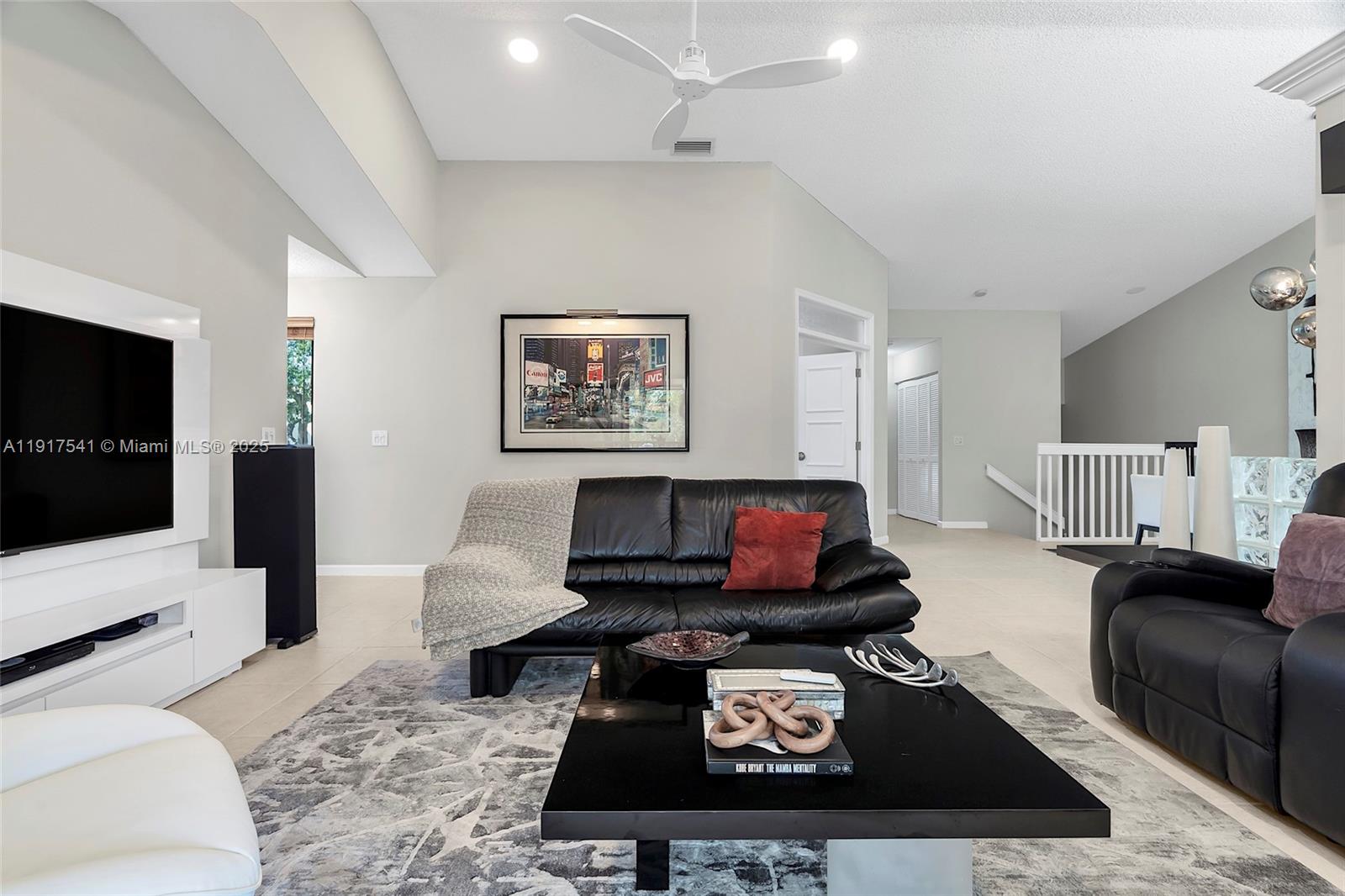 CARRIAGE HOMES AT TERRAMA - Residential Lease