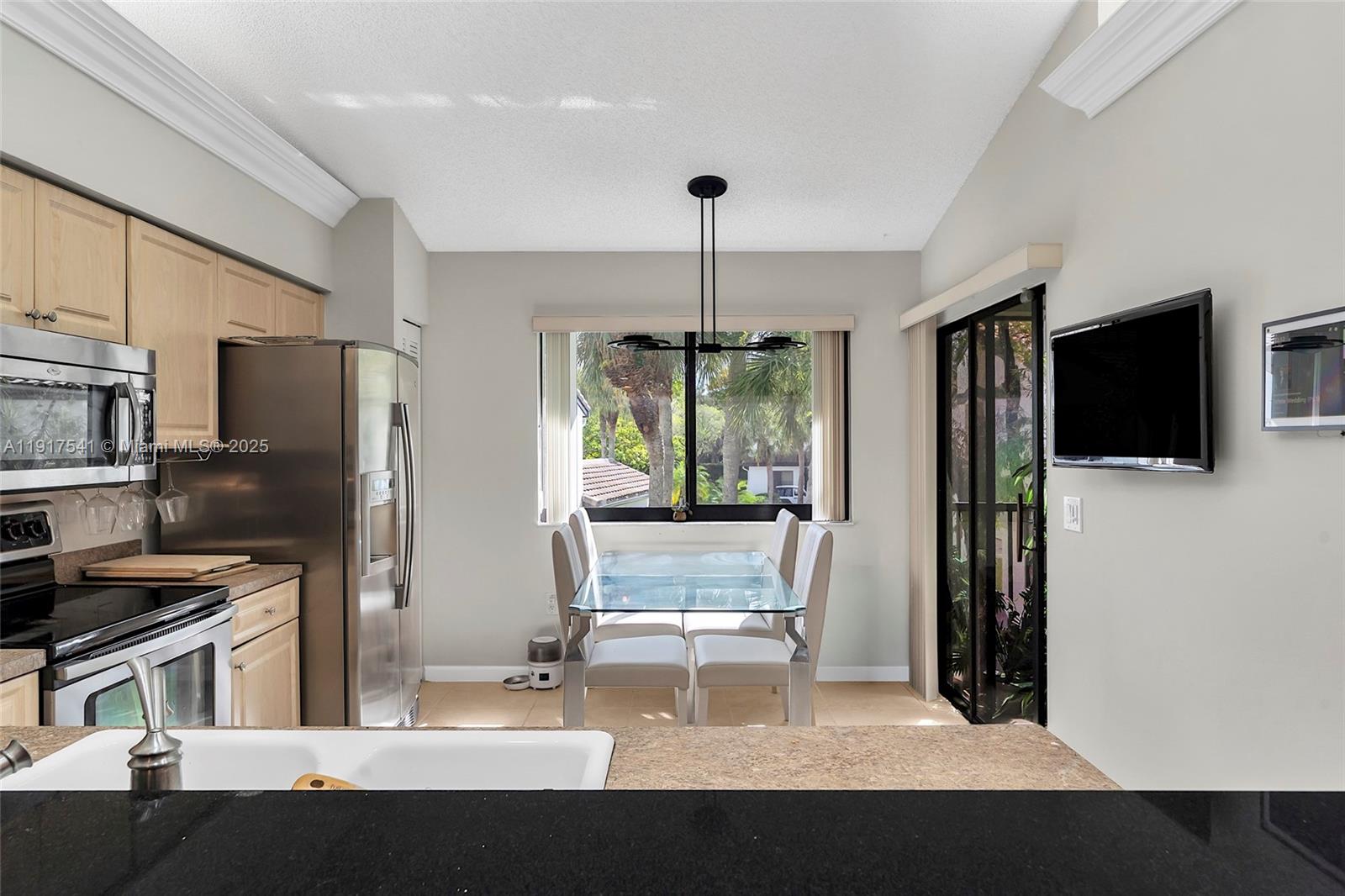 CARRIAGE HOMES AT TERRAMA - Residential Lease