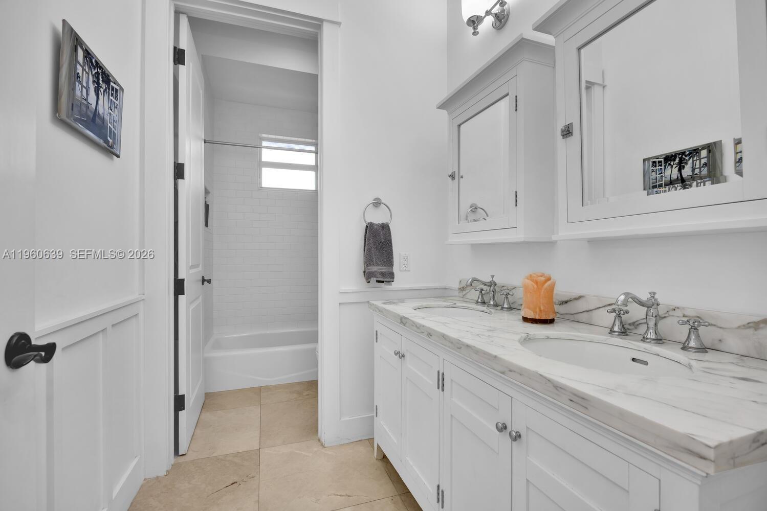 BEVERLY GARDENS - Residential